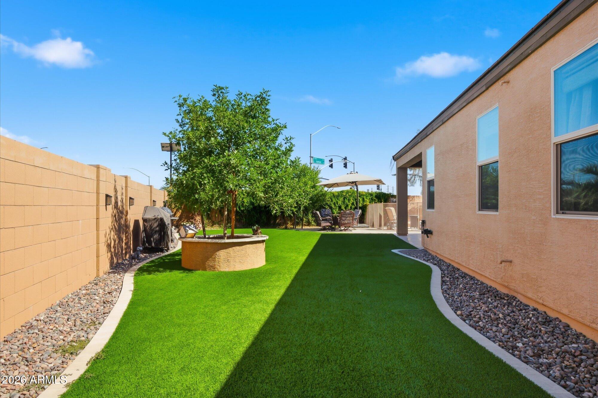 265 W TENIA Trail
