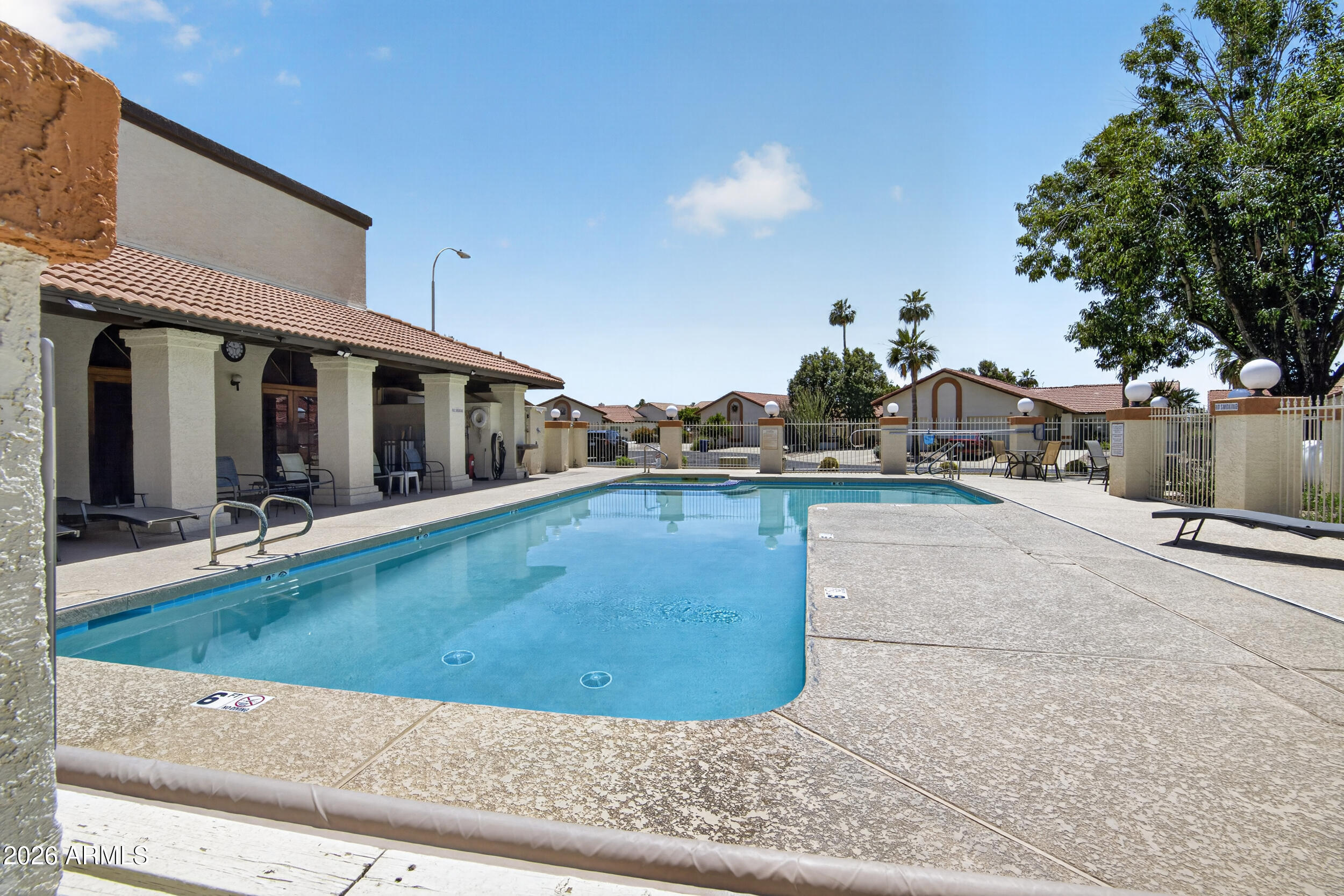 542 S HIGLEY Road 41