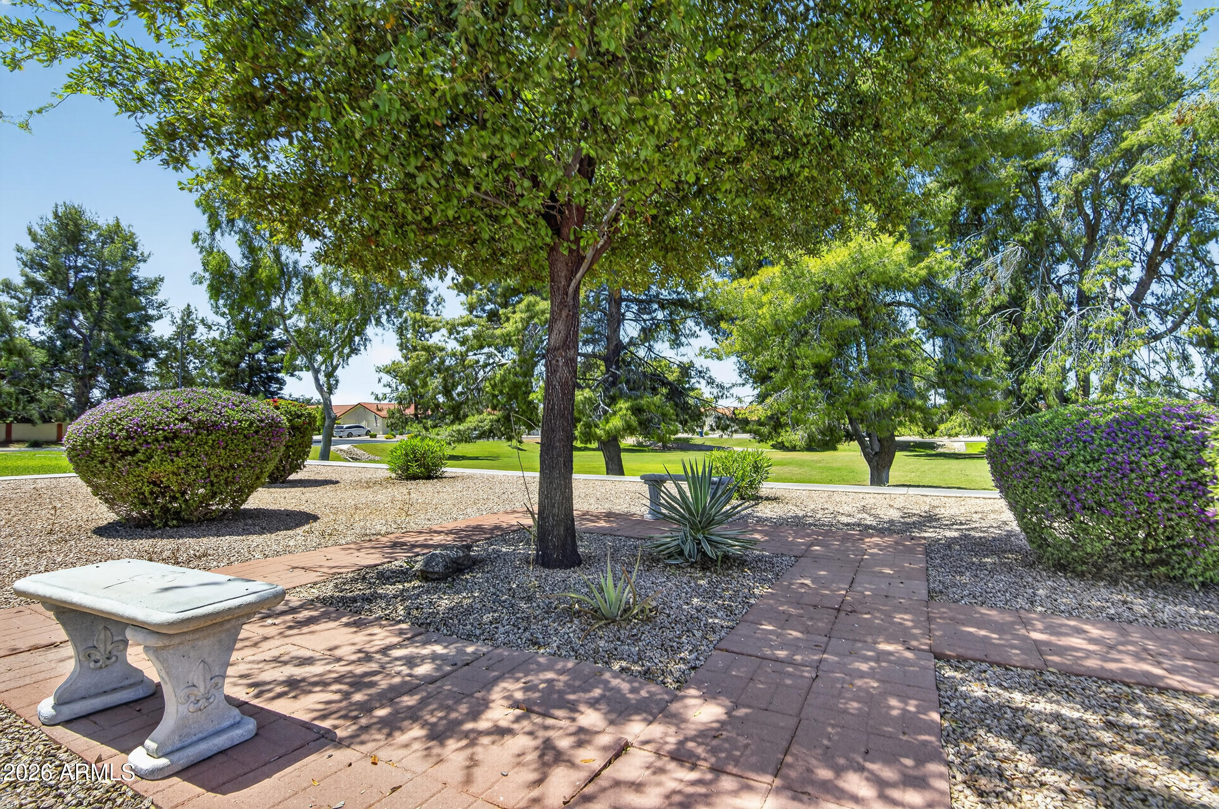 542 S HIGLEY Road 41
