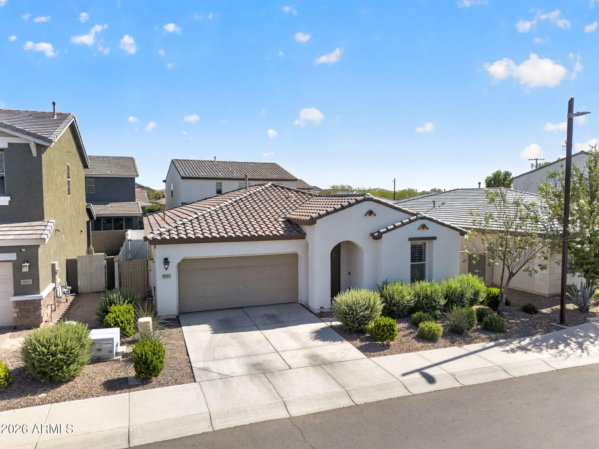 9763 E SUBURBAN Drive