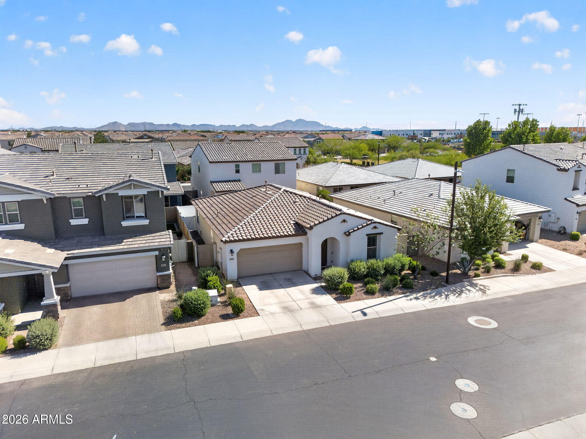 9763 E SUBURBAN Drive