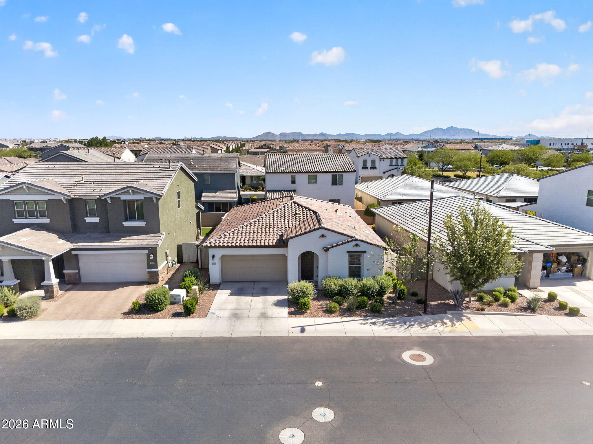 9763 E SUBURBAN Drive