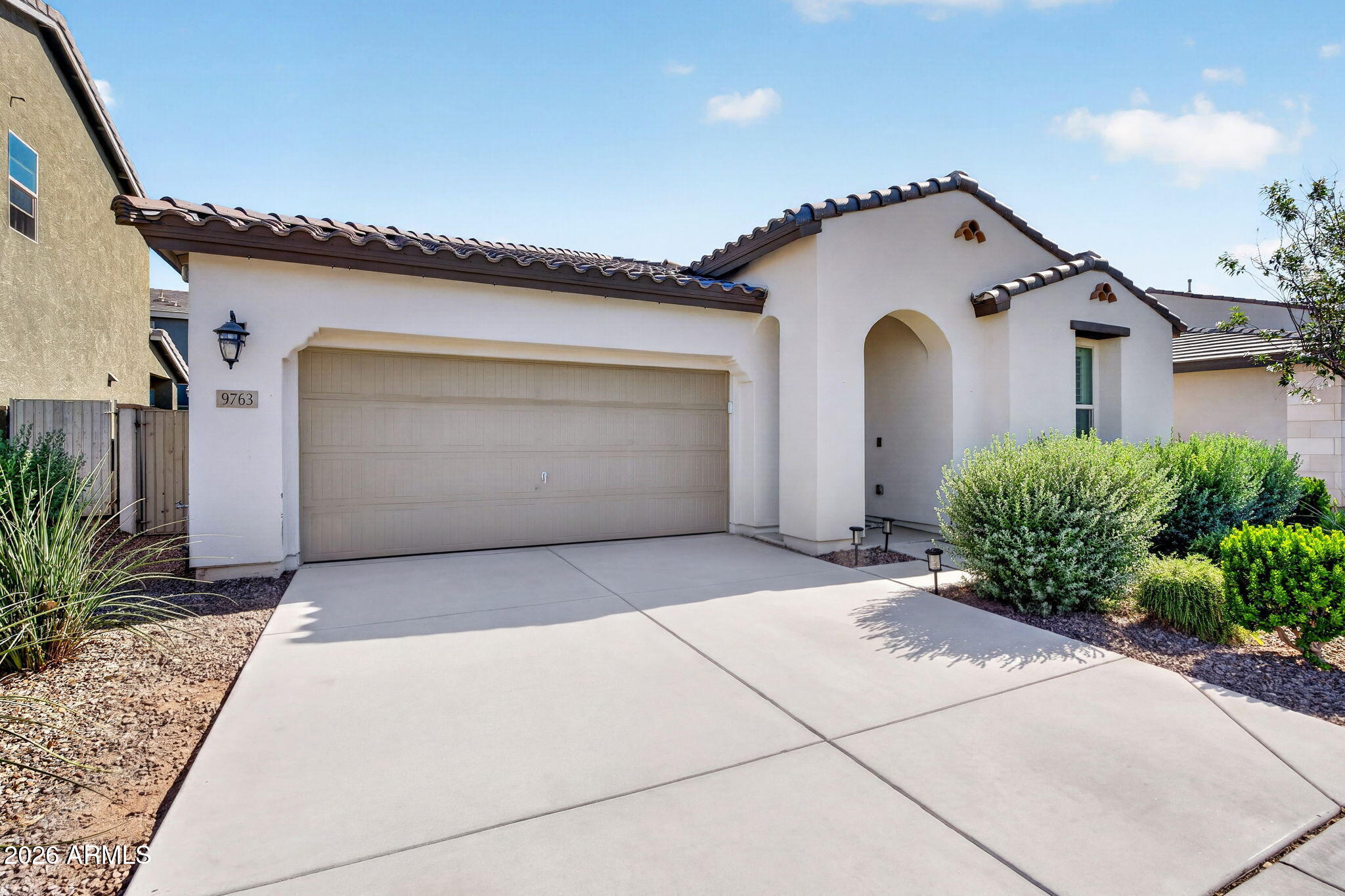 9763 E SUBURBAN Drive