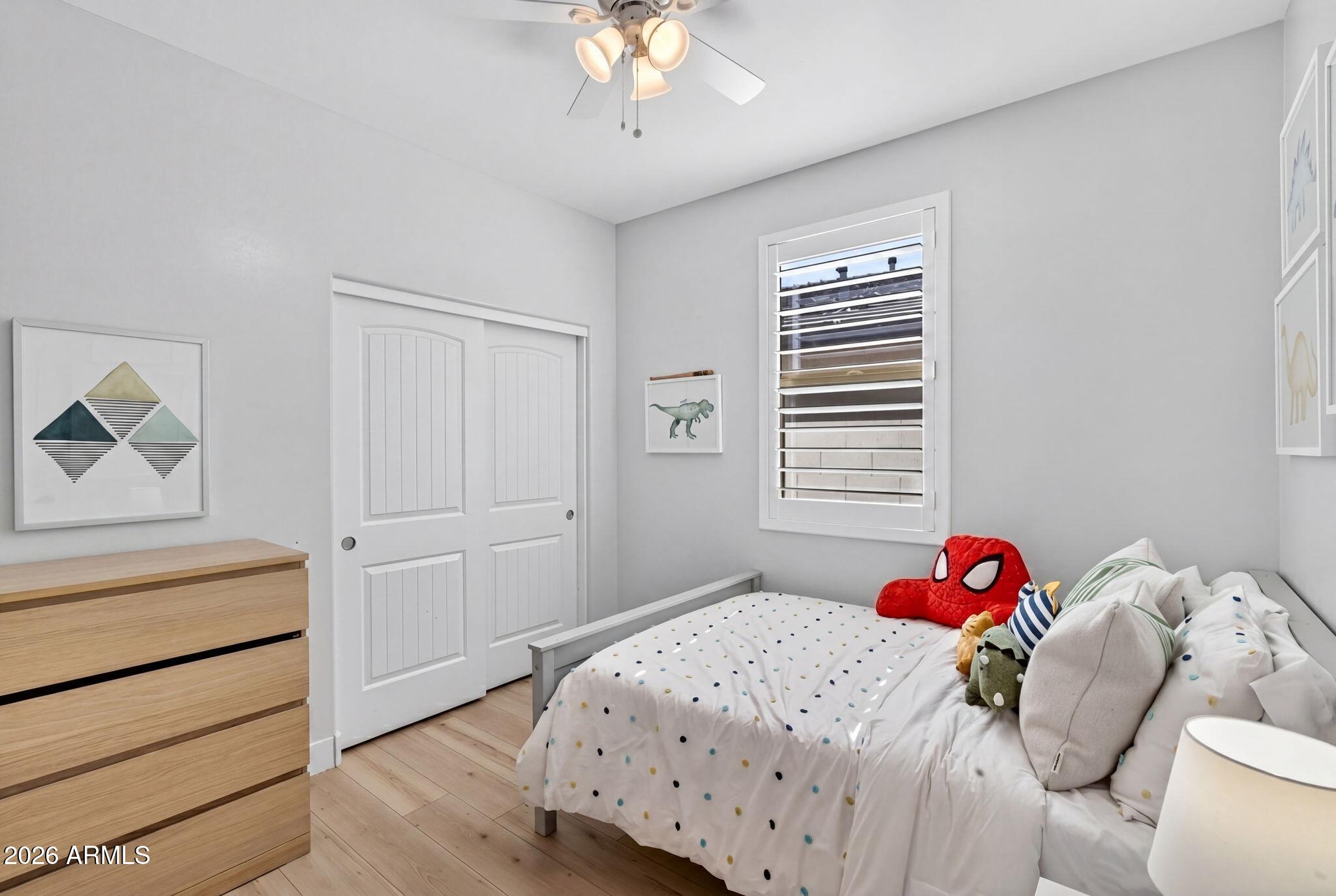 9763 E SUBURBAN Drive