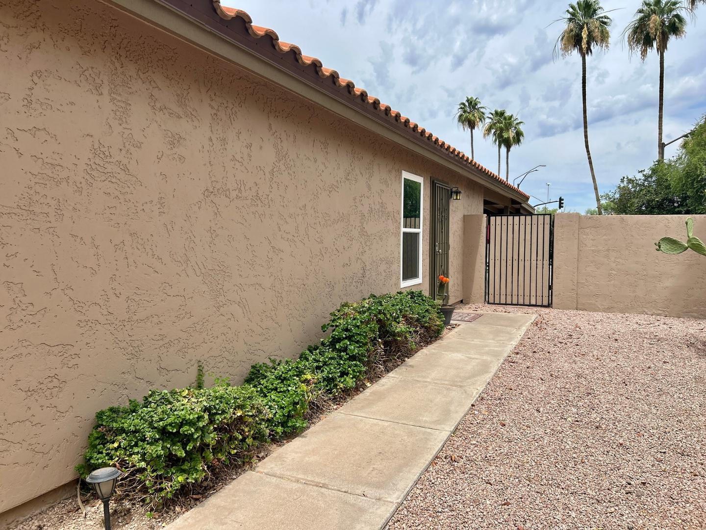 1034 W Redondo Drive