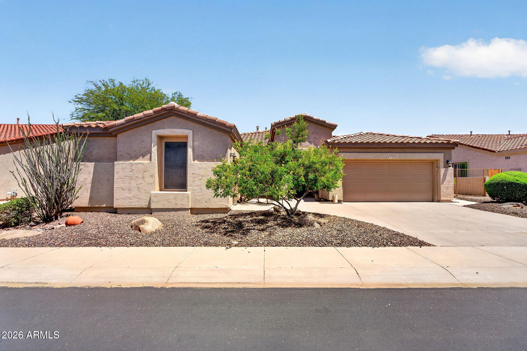 4744 E CAROB Drive