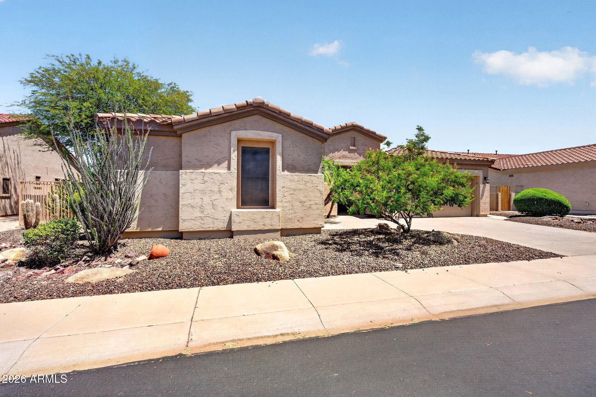 4744 E CAROB Drive
