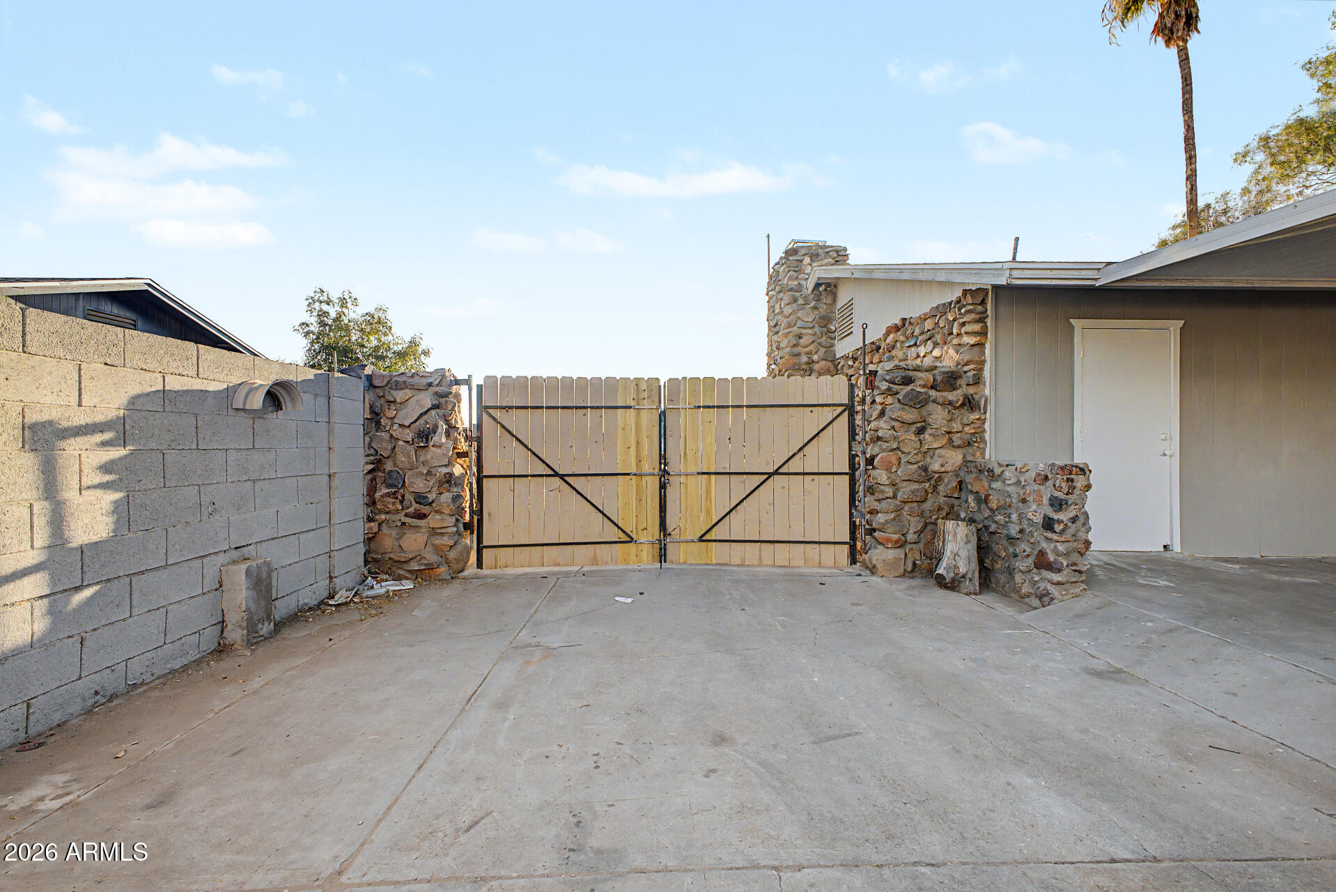 501 N 98TH Street