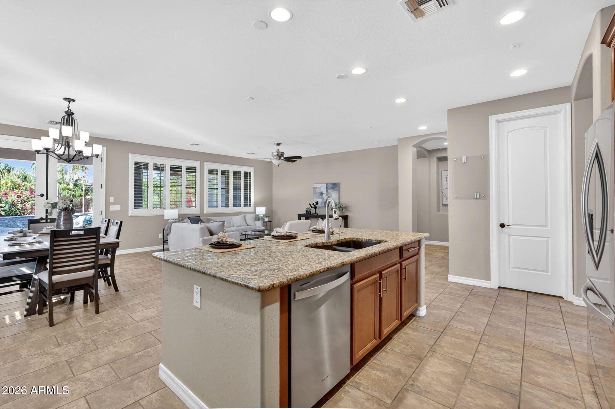 392 E BELLERIVE Place
