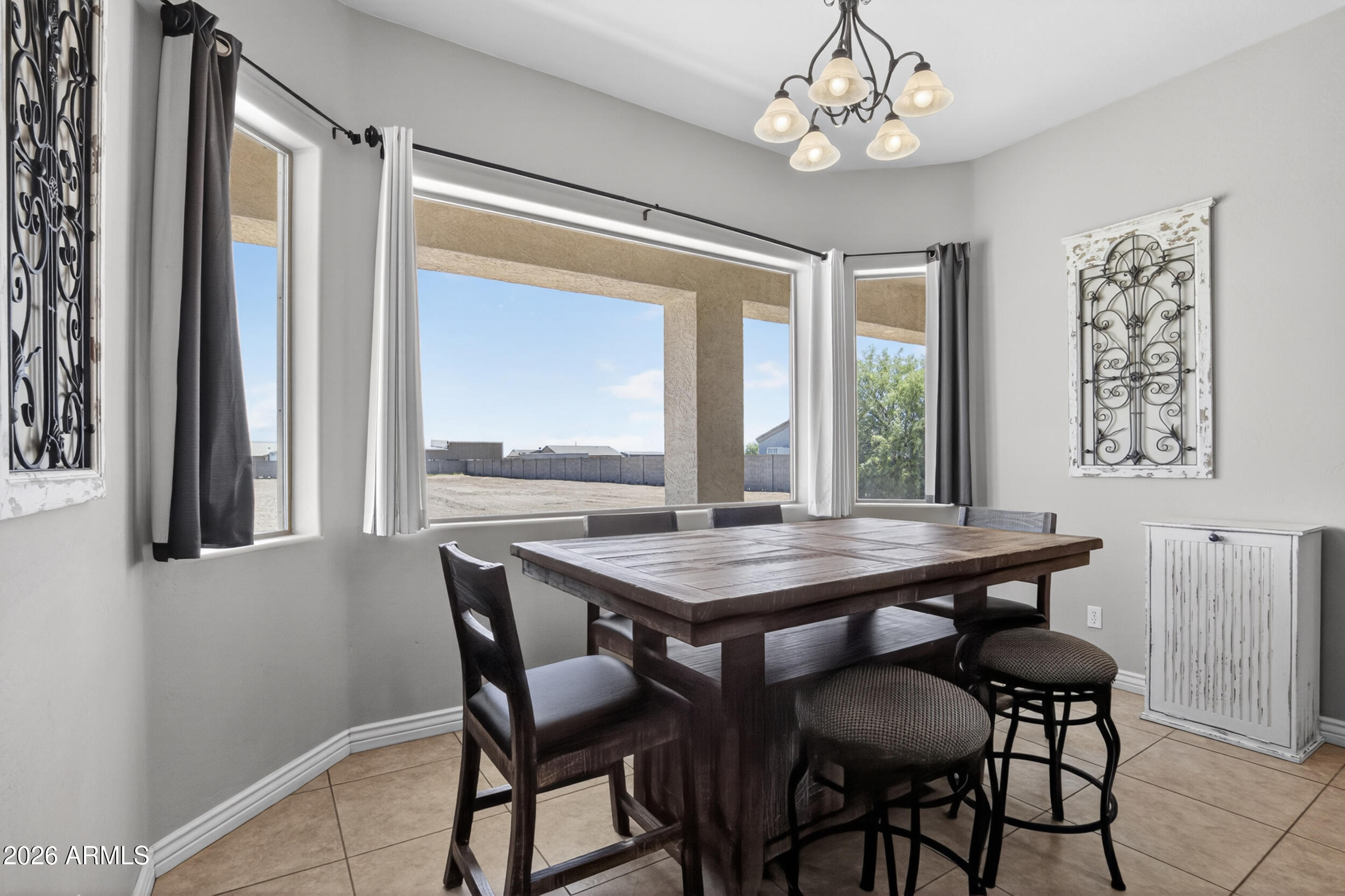 5317 E Lonesome Dove Trail