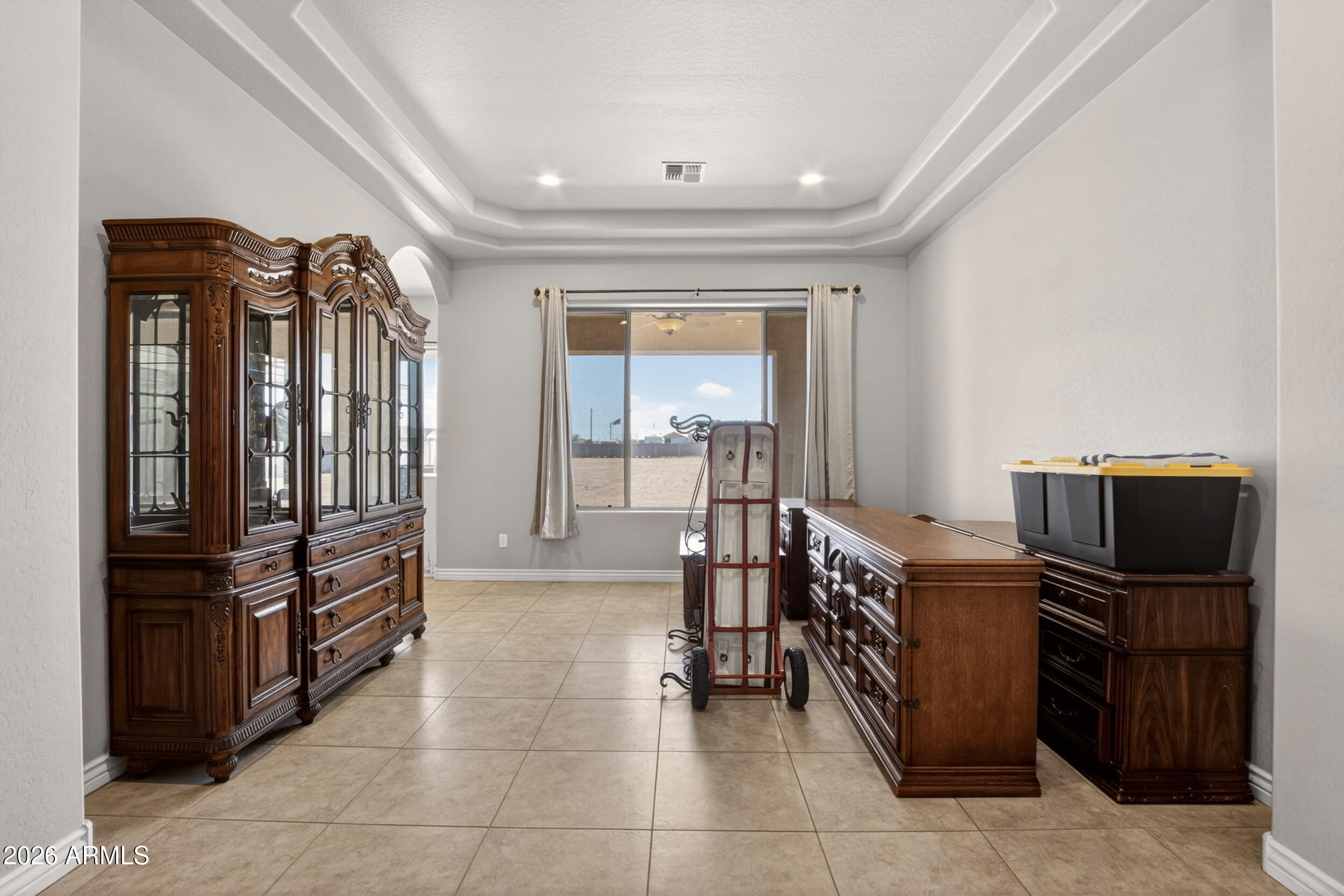 5317 E Lonesome Dove Trail