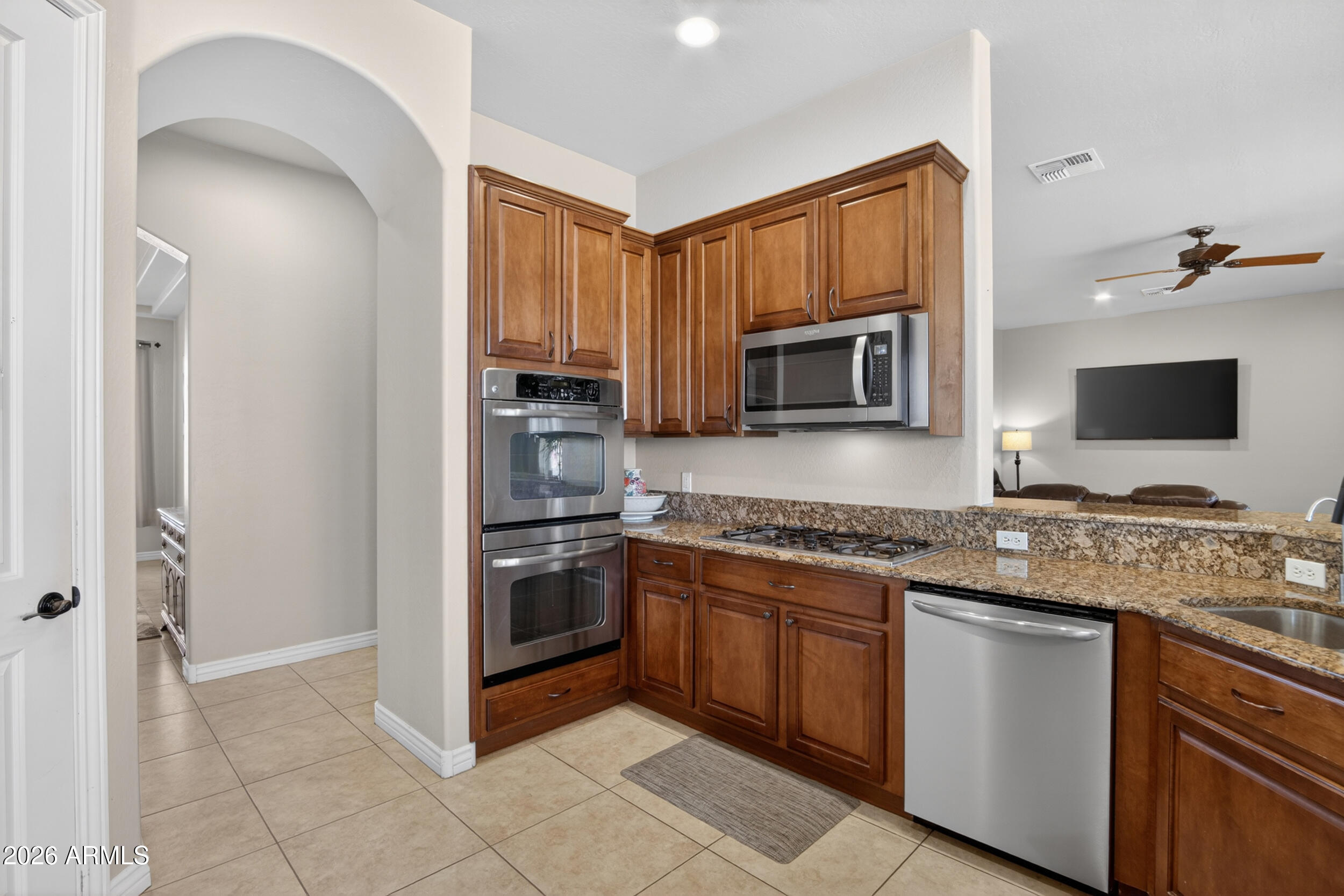 5317 E Lonesome Dove Trail