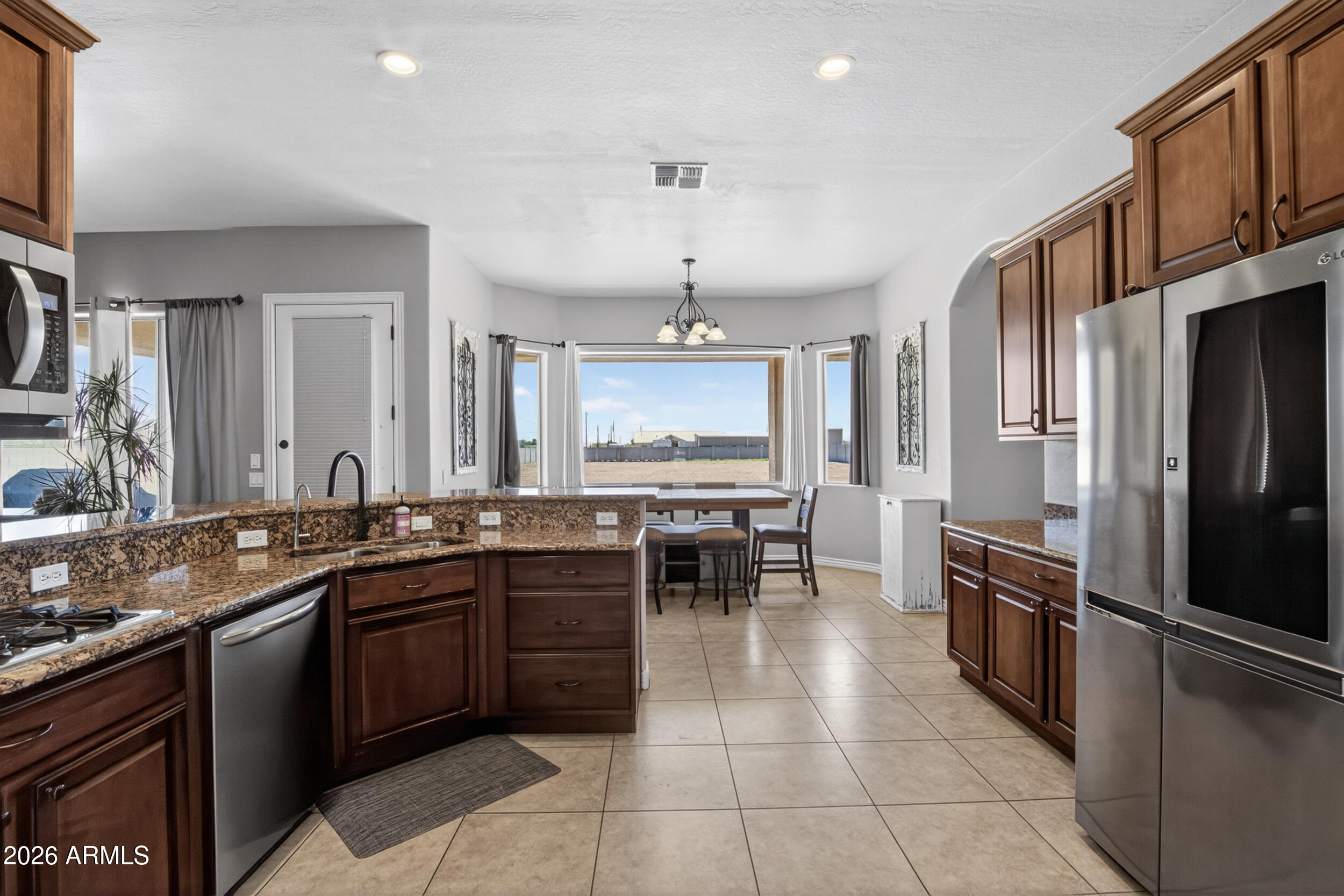 5317 E Lonesome Dove Trail