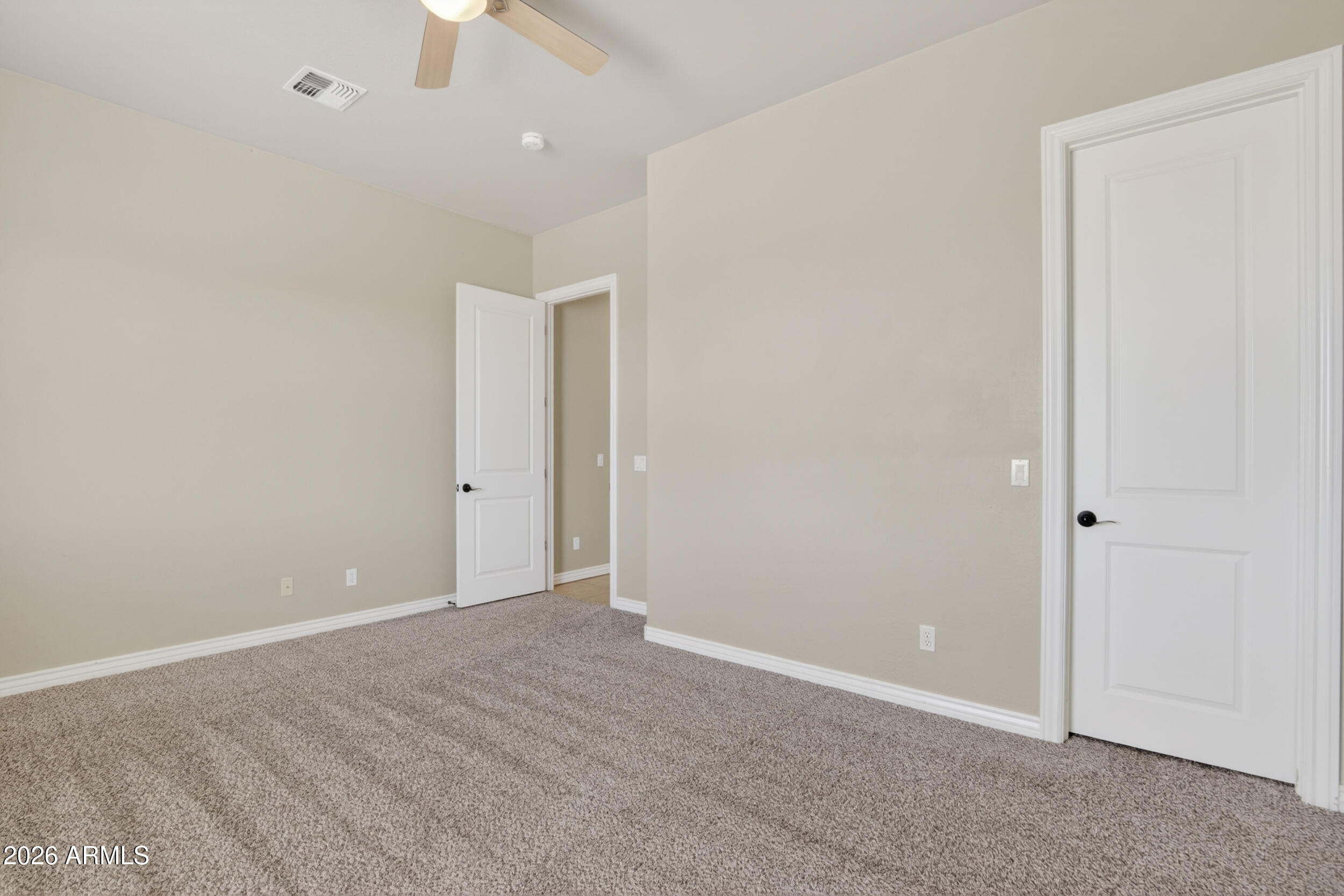 5317 E Lonesome Dove Trail