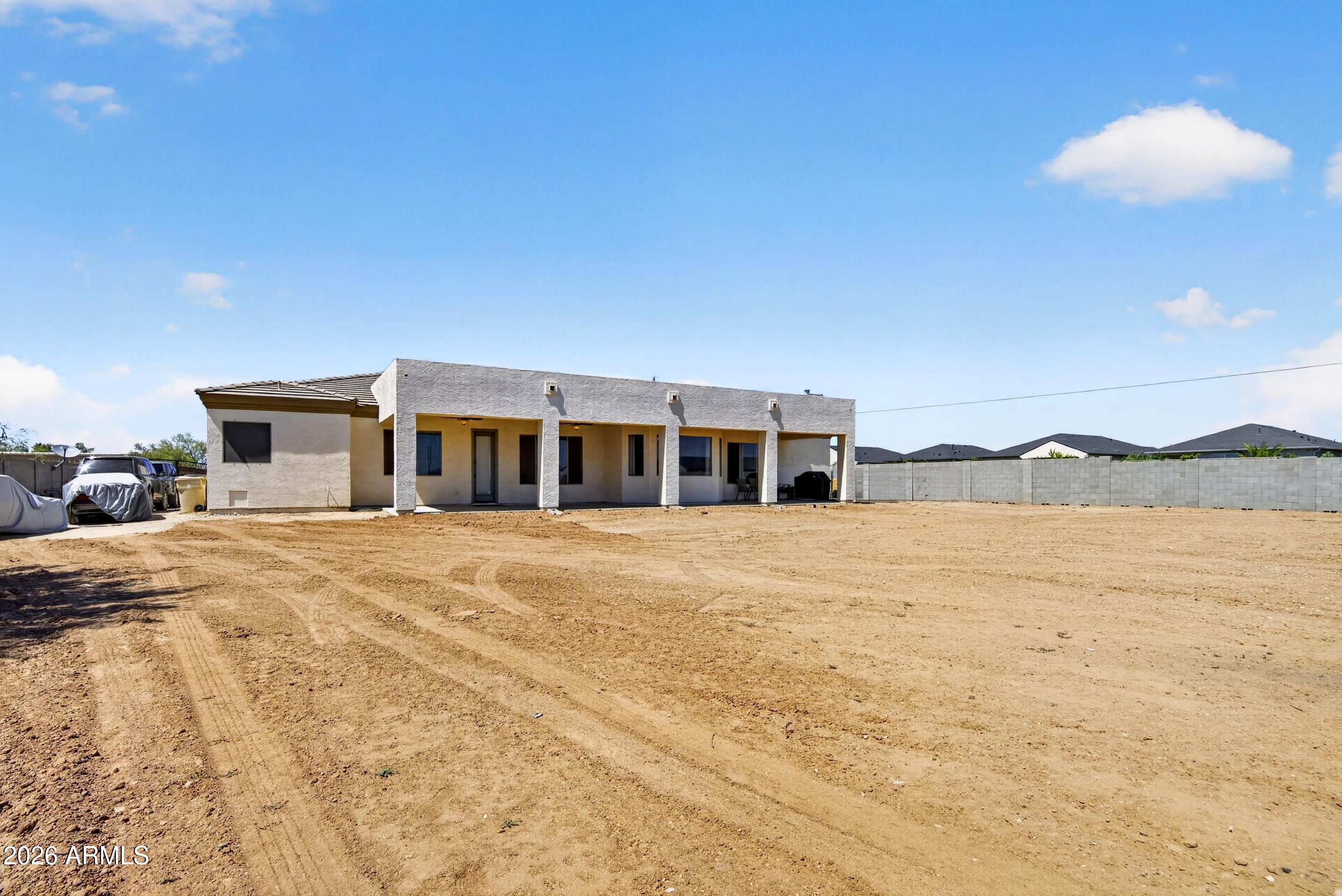 5317 E Lonesome Dove Trail