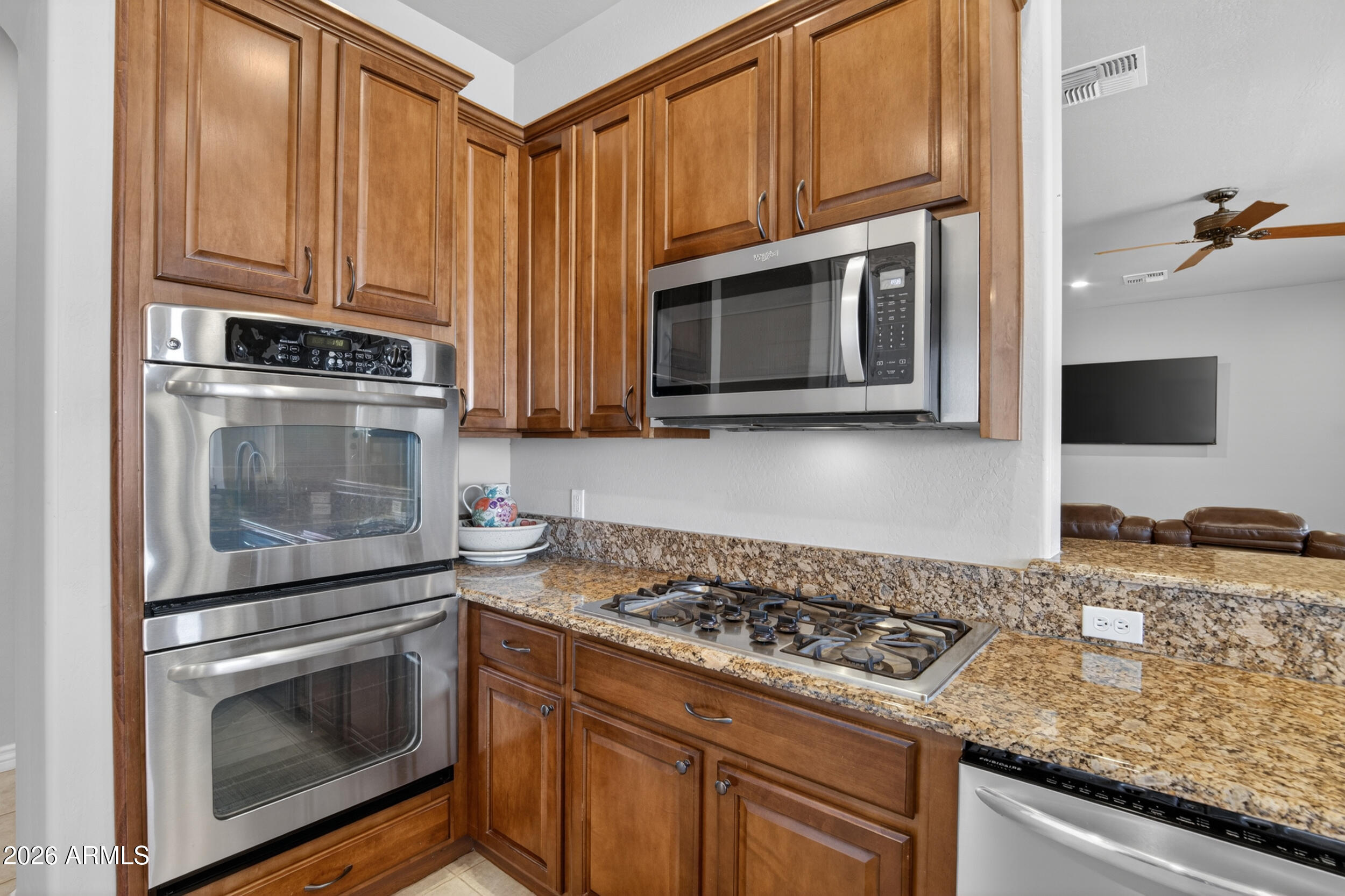 5317 E Lonesome Dove Trail