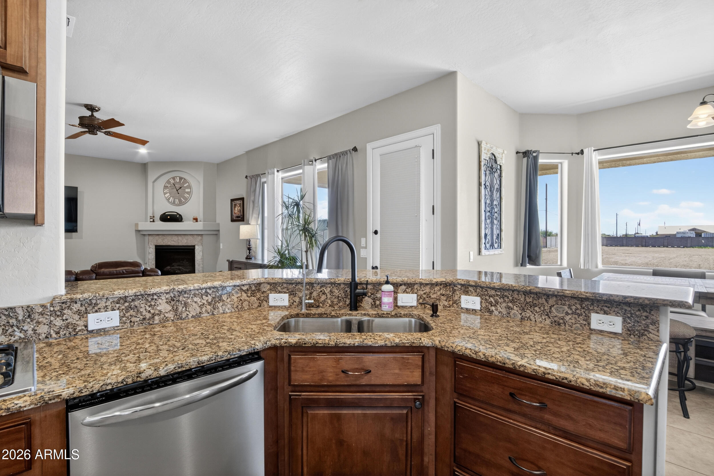 5317 E Lonesome Dove Trail