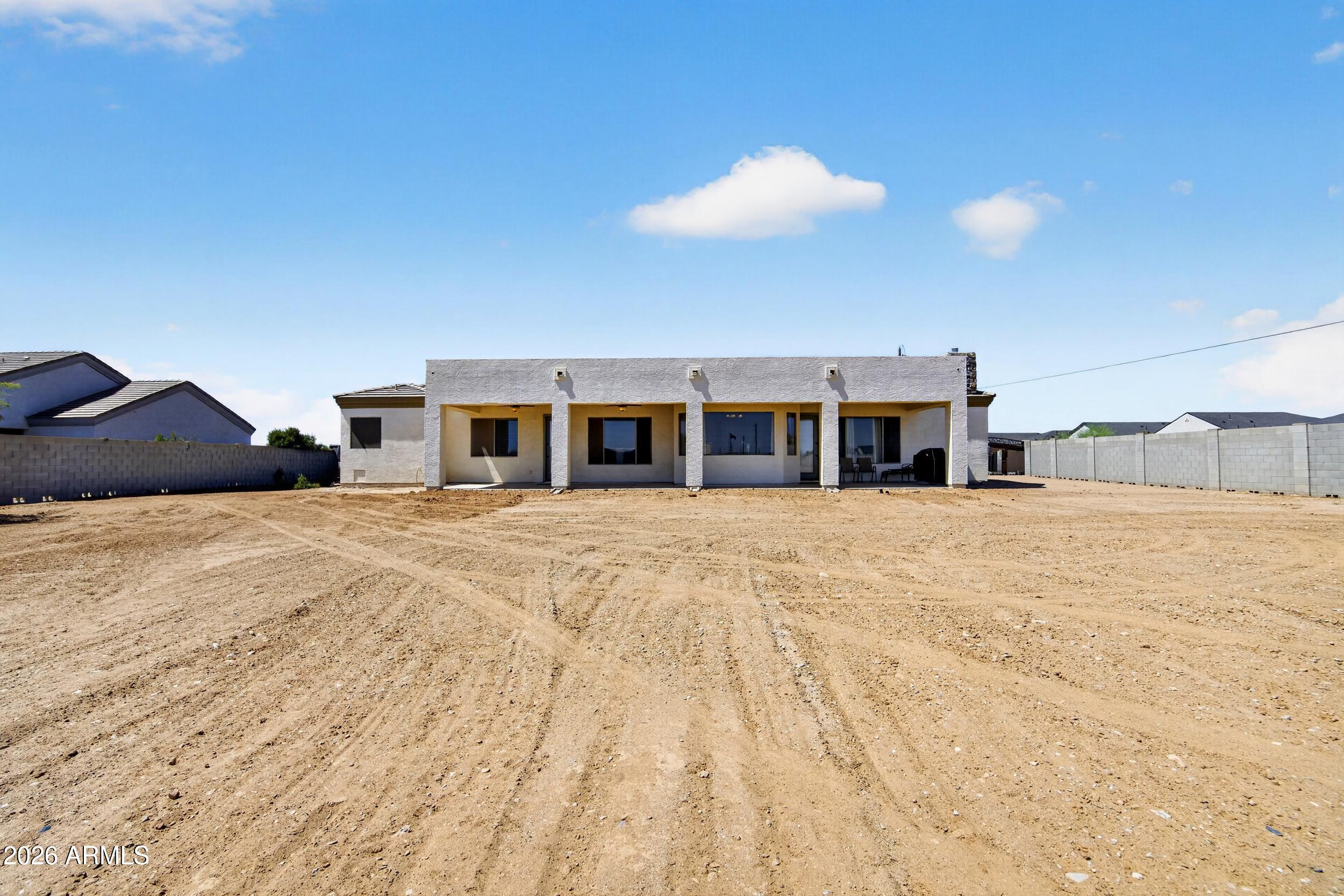 5317 E Lonesome Dove Trail