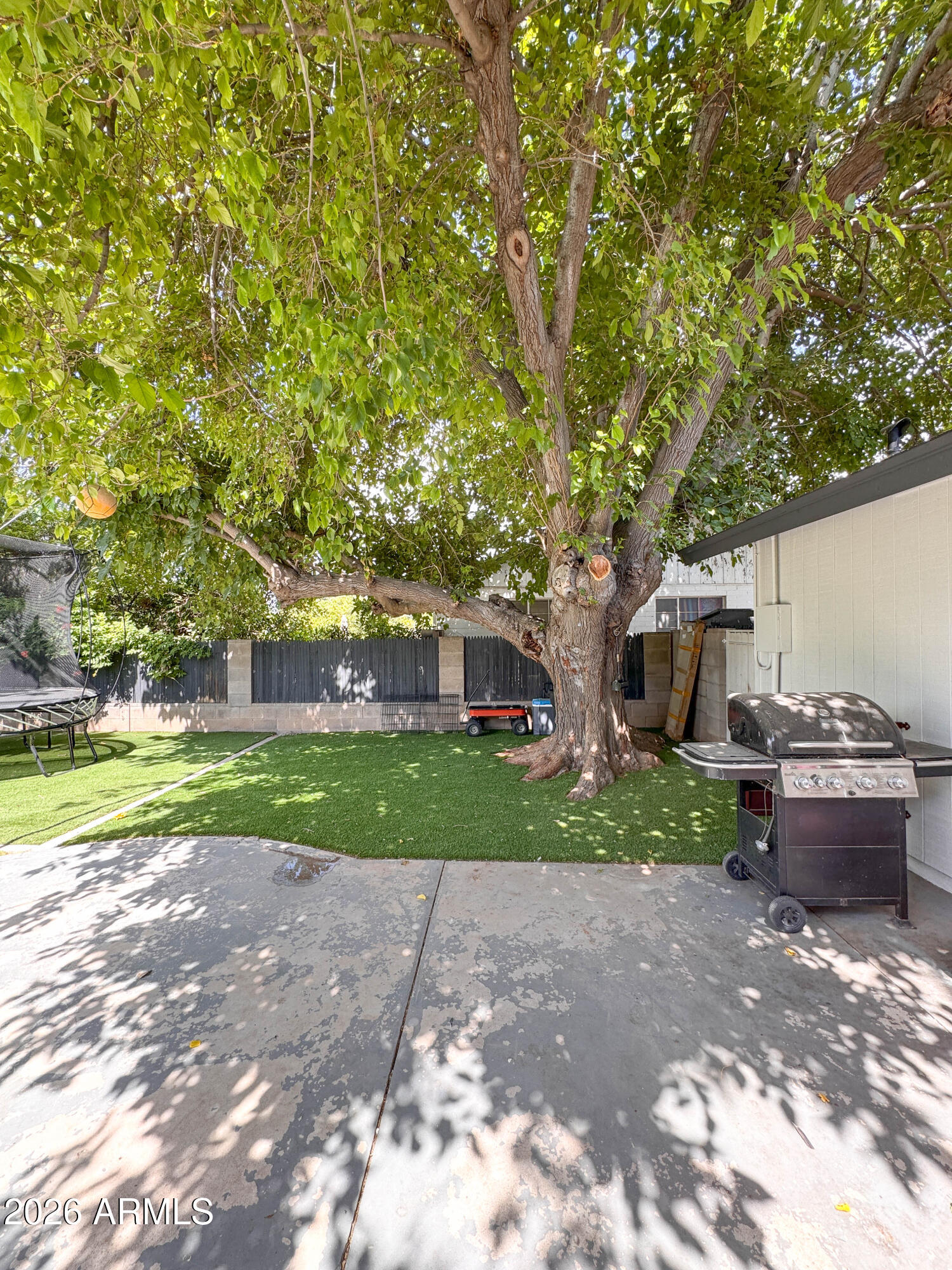 1409 W ROVEY Avenue