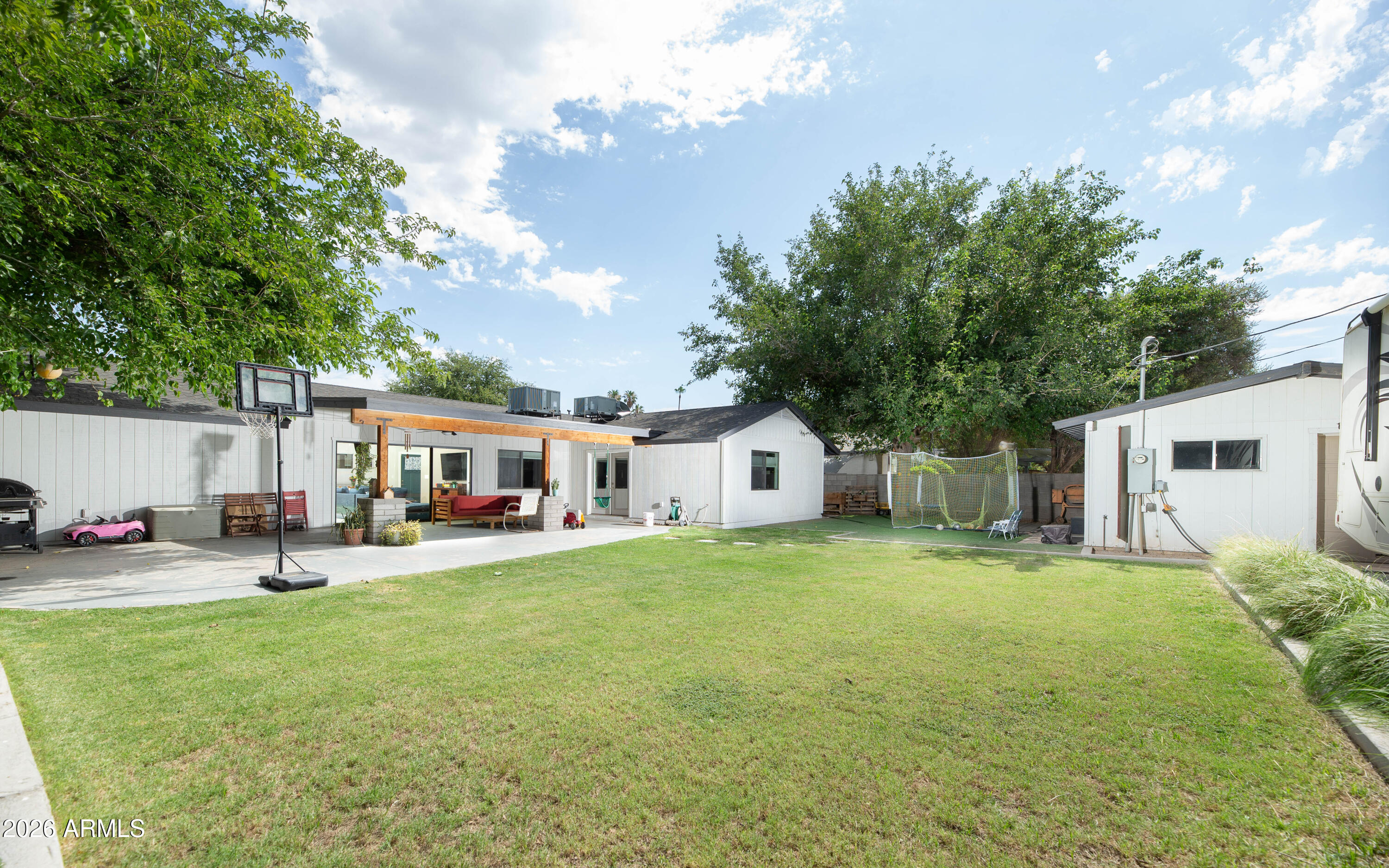1409 W ROVEY Avenue
