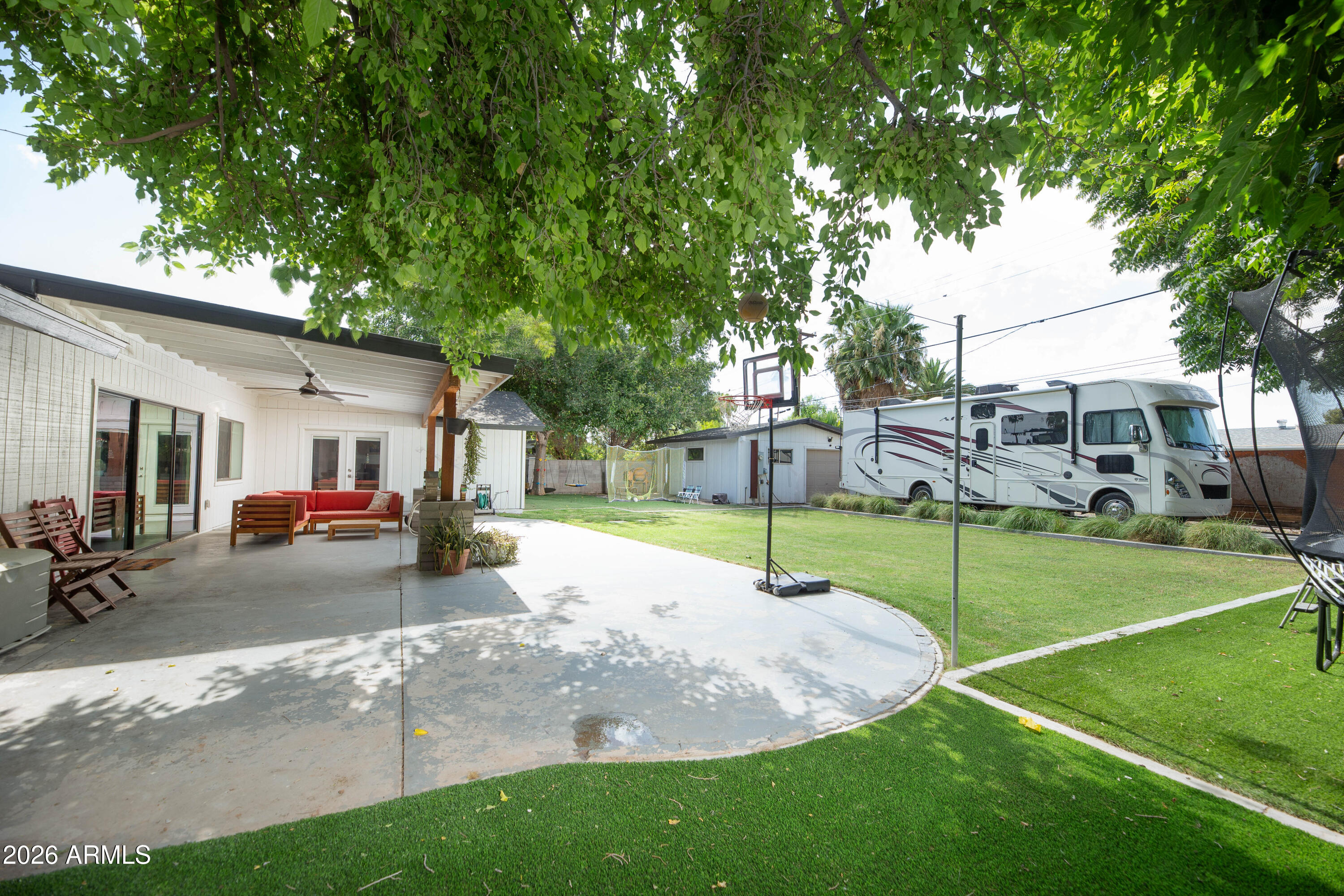 1409 W ROVEY Avenue