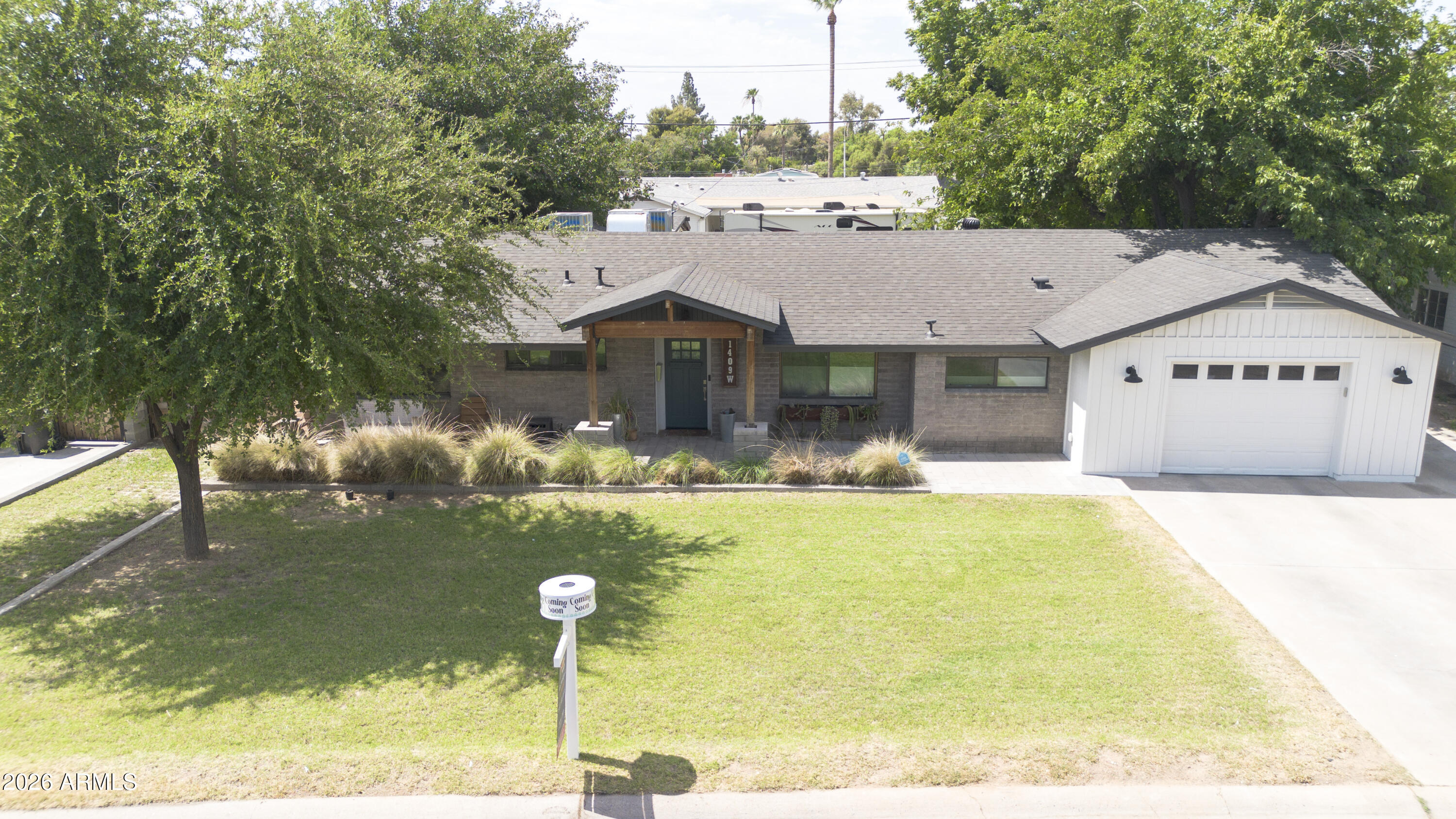 1409 W ROVEY Avenue