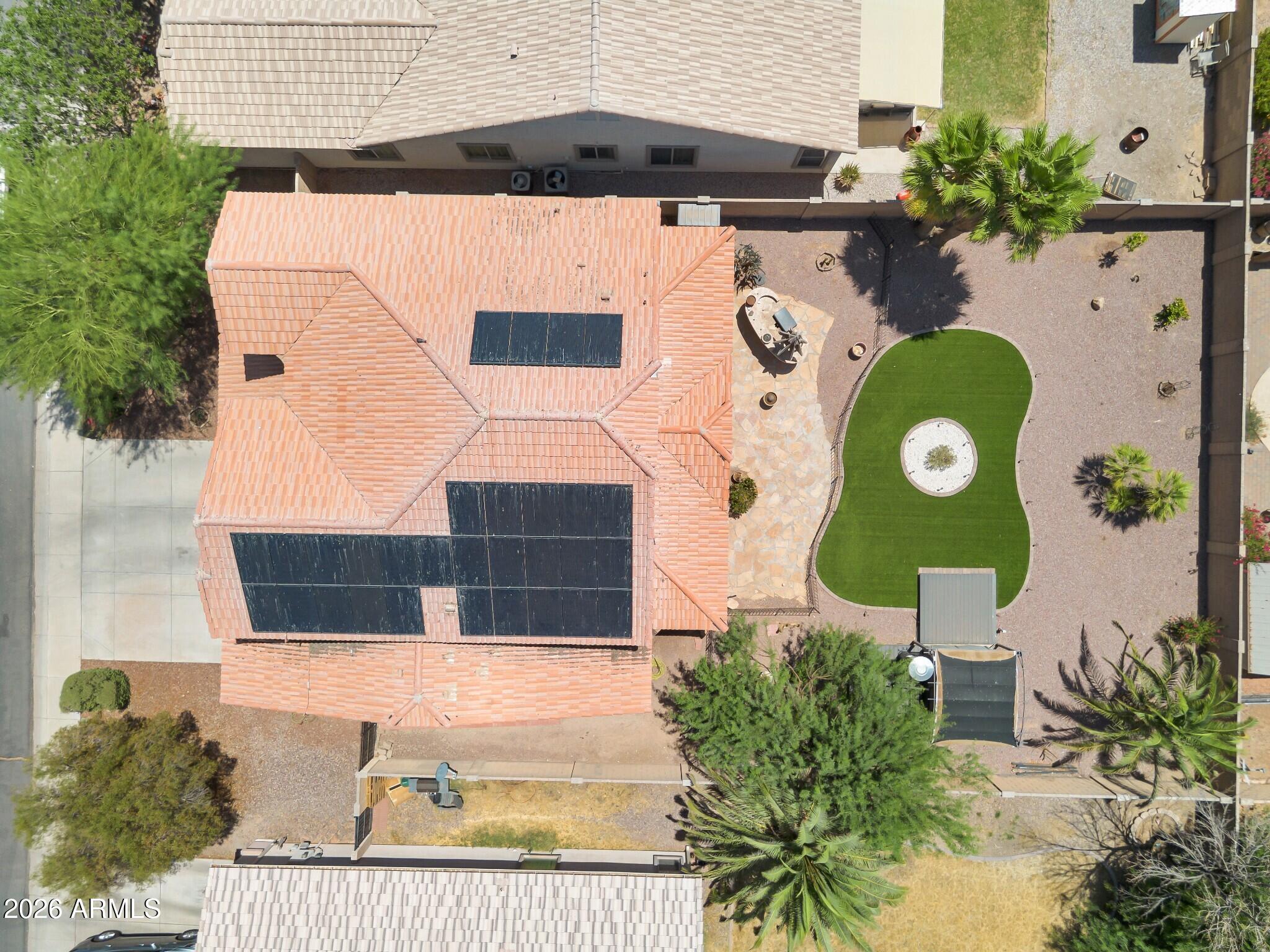 1565 E PRICKLY PEAR Place