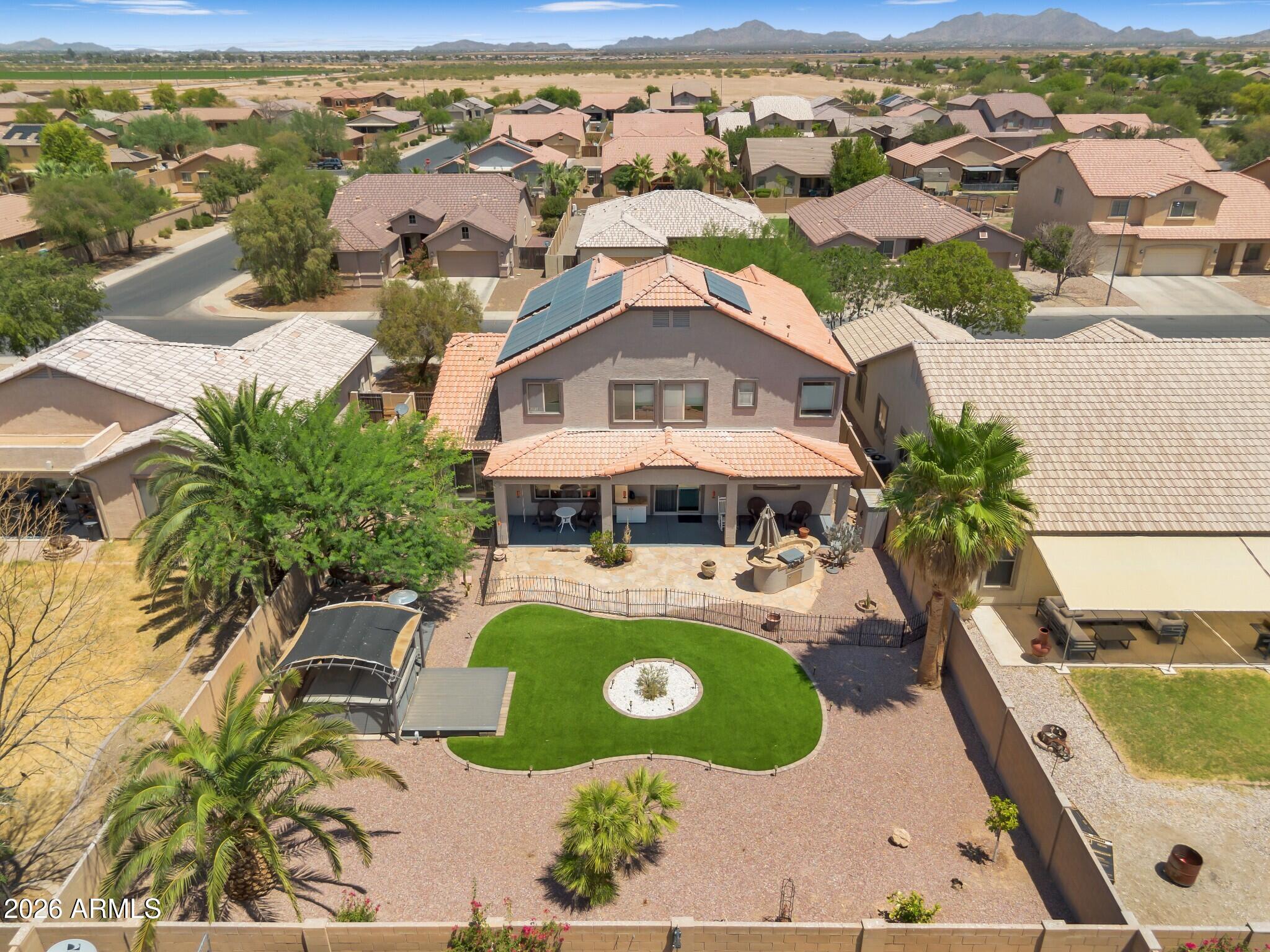 1565 E PRICKLY PEAR Place