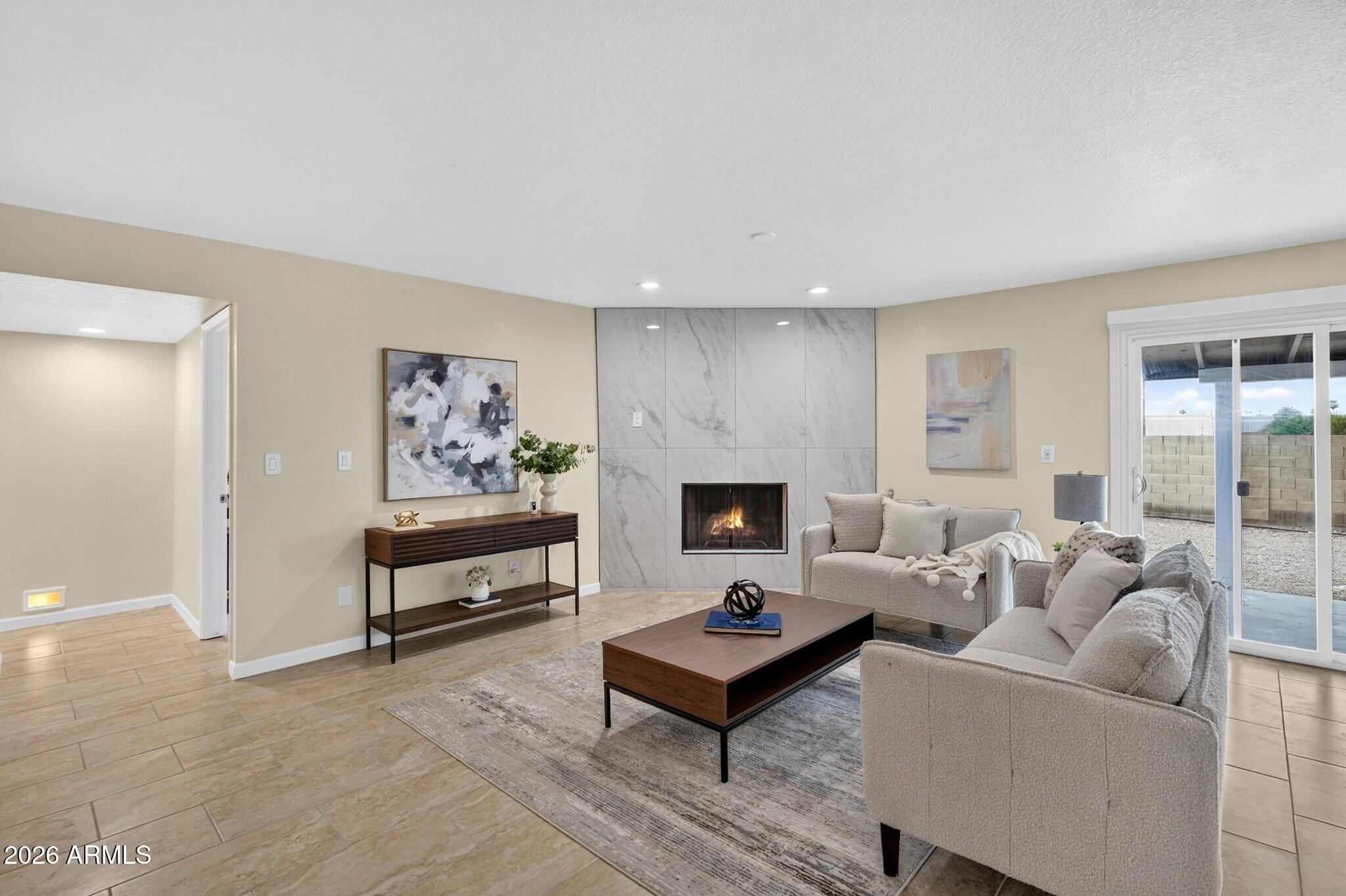 2214 S COTTONWOOD Drive