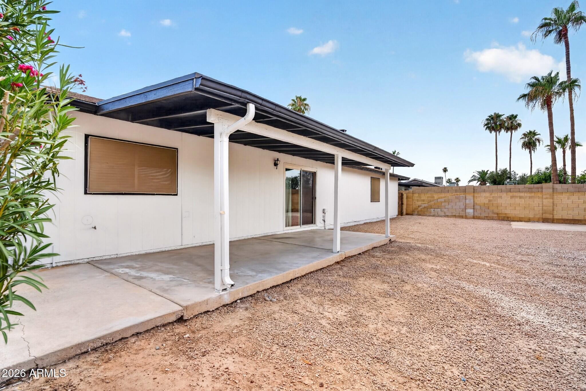 2214 S COTTONWOOD Drive