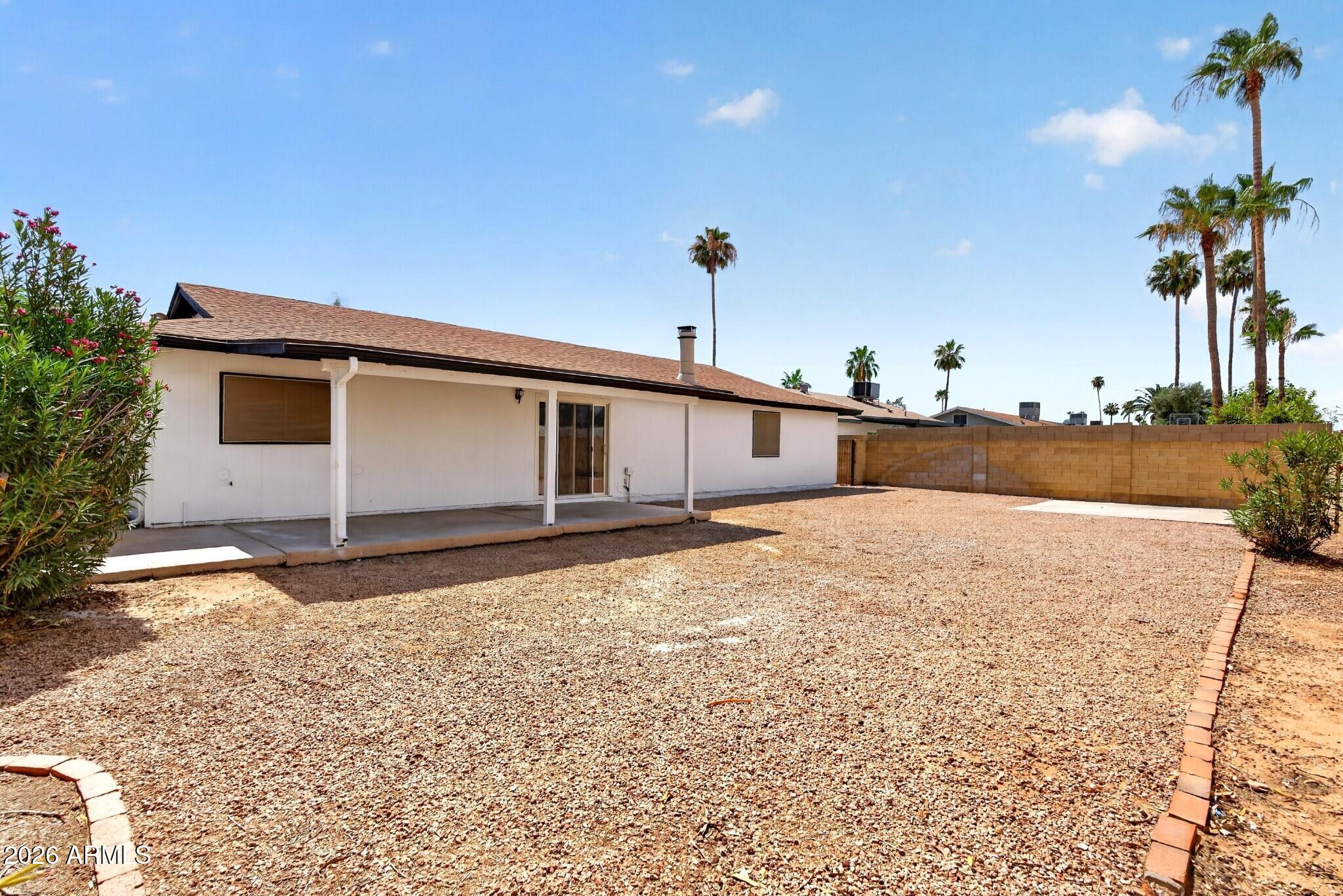 2214 S COTTONWOOD Drive