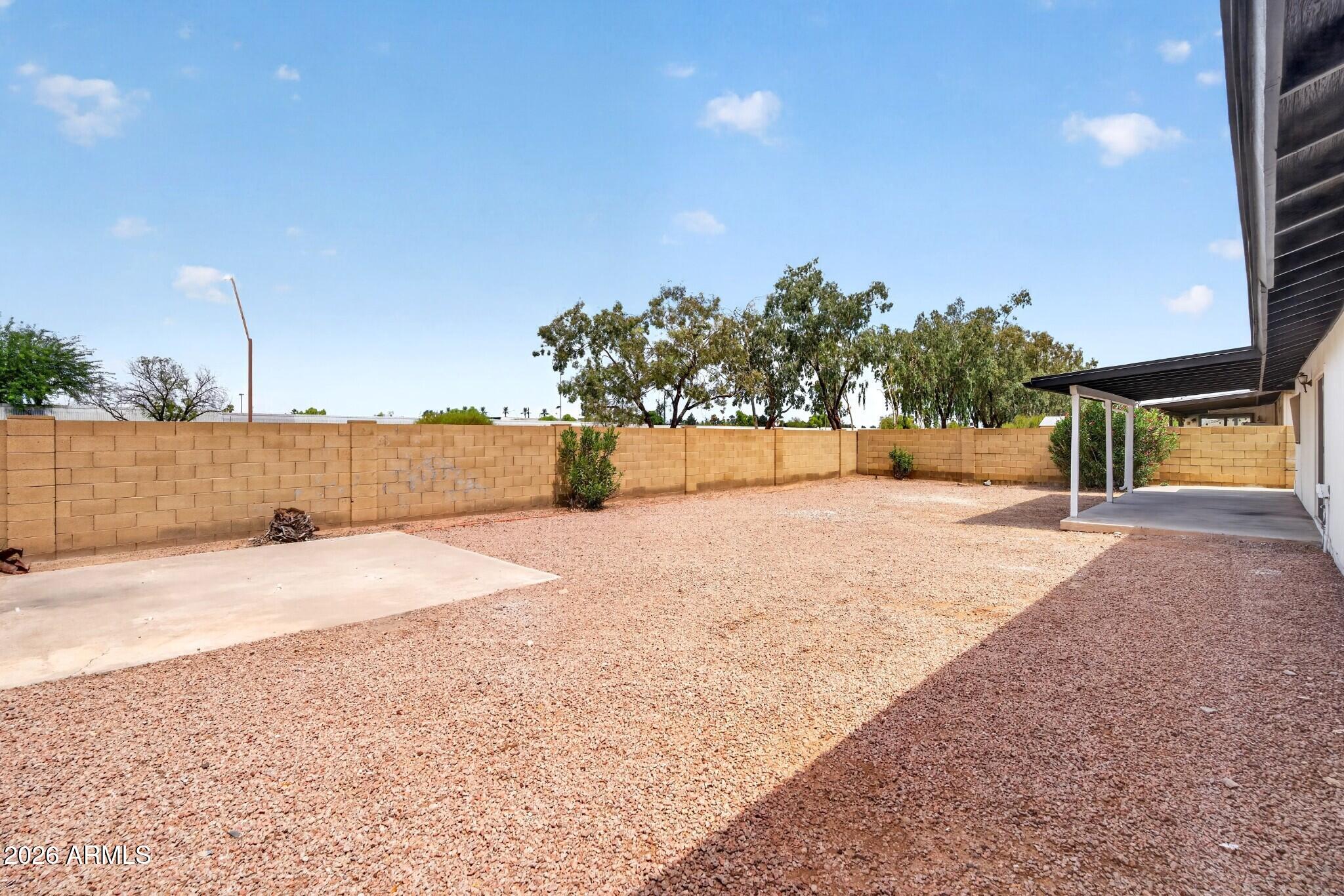 2214 S COTTONWOOD Drive