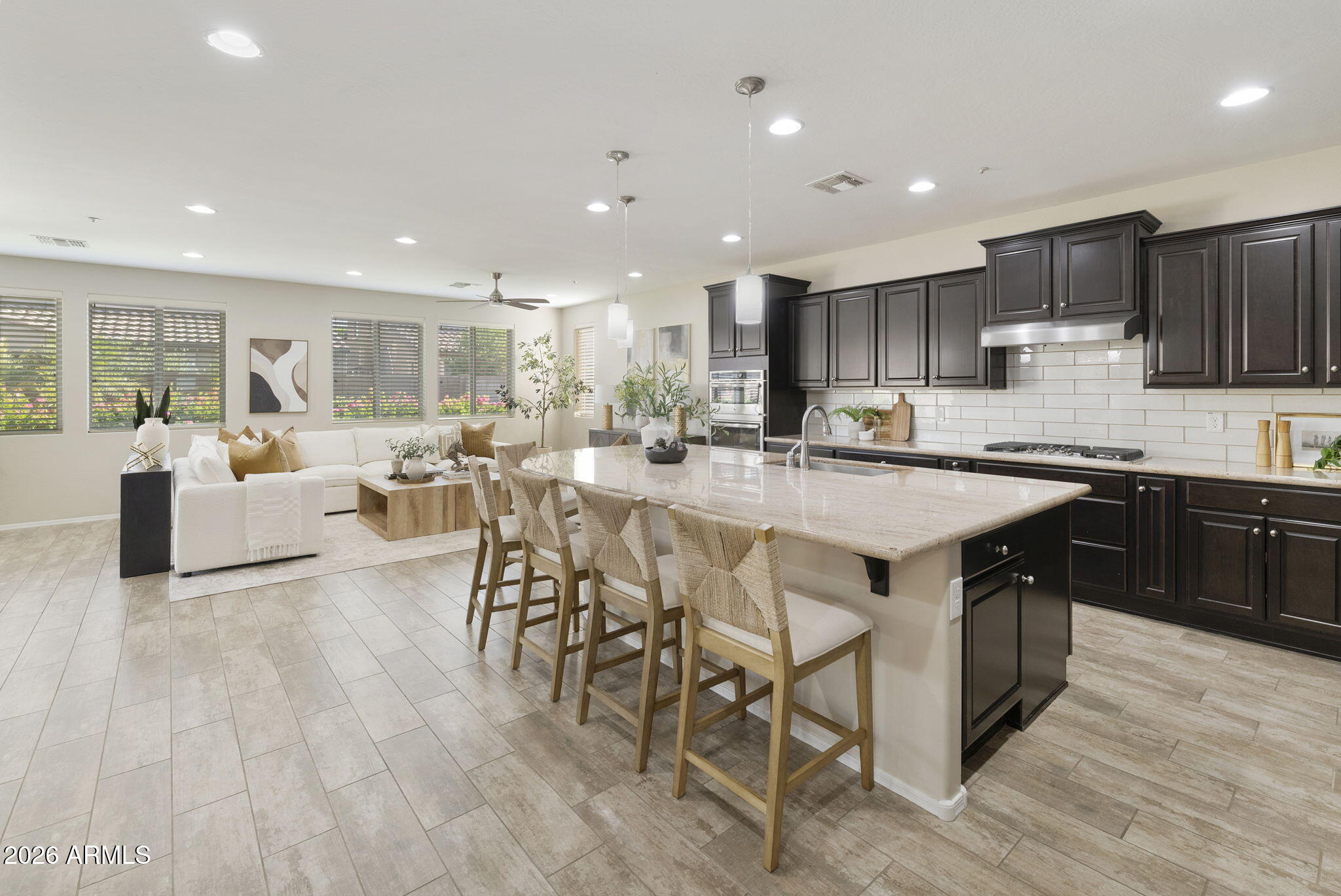 3386 E TIFFANY Court