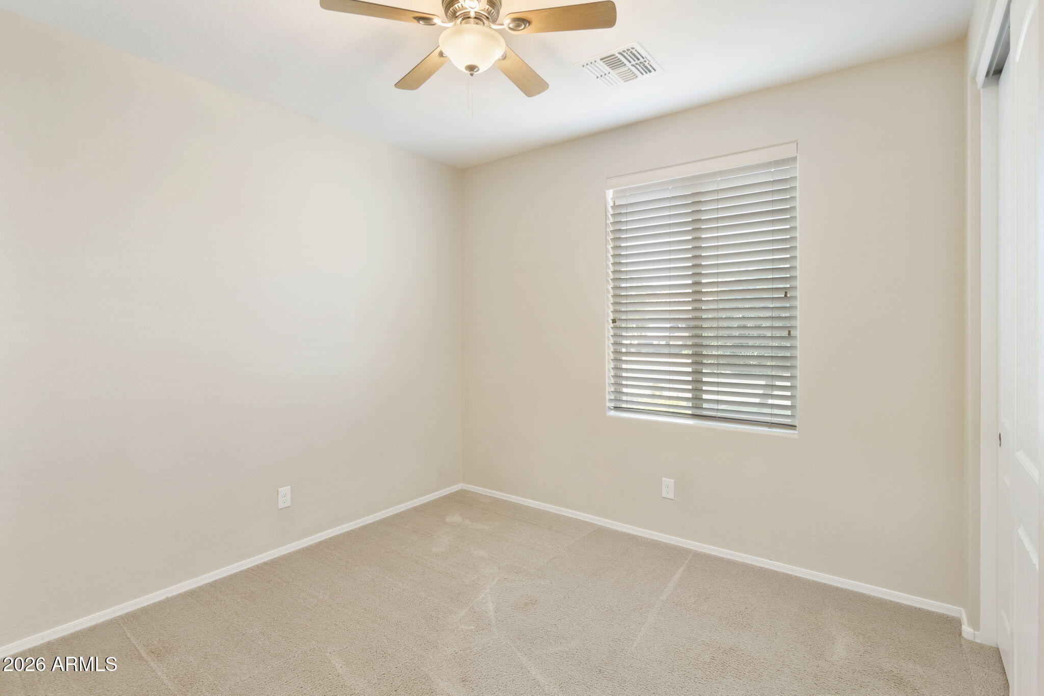 3386 E TIFFANY Court
