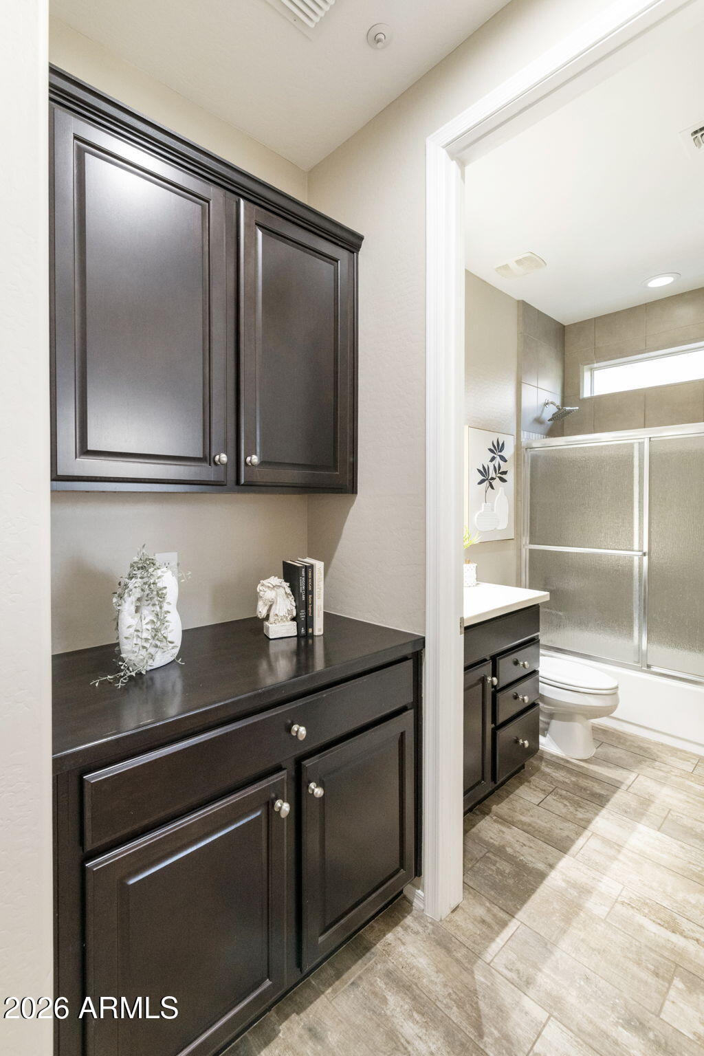 3386 E TIFFANY Court