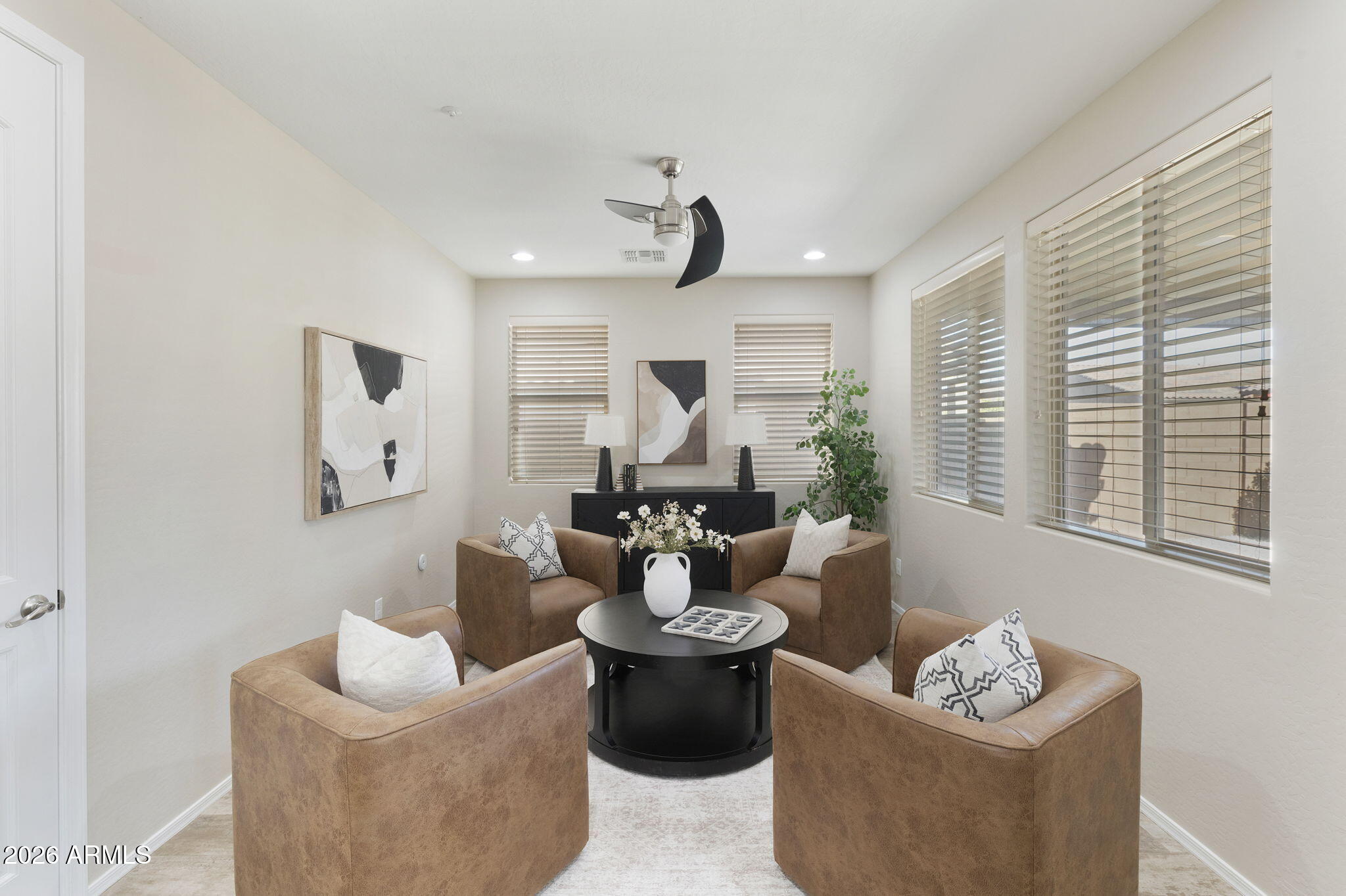 3386 E TIFFANY Court