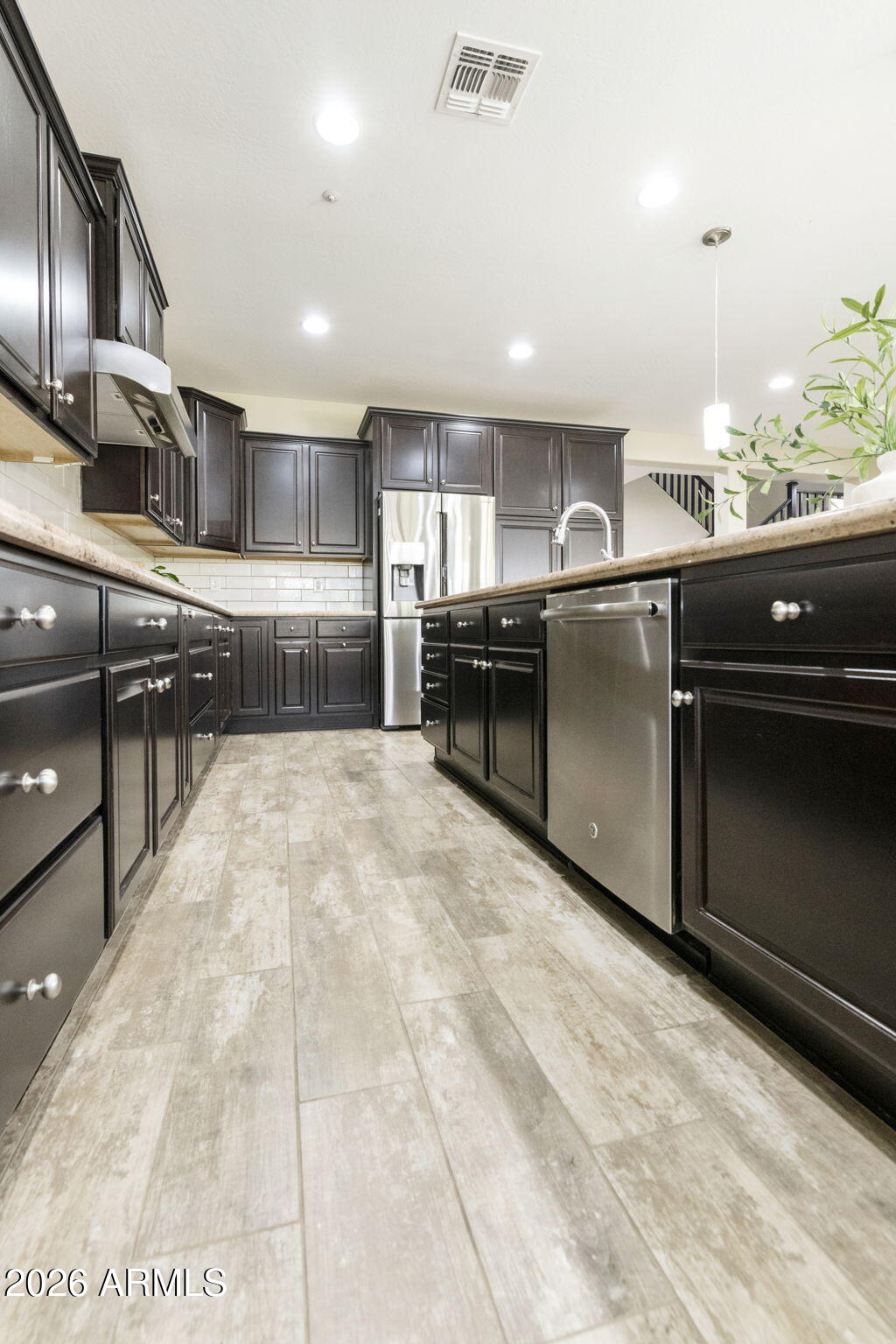 3386 E TIFFANY Court