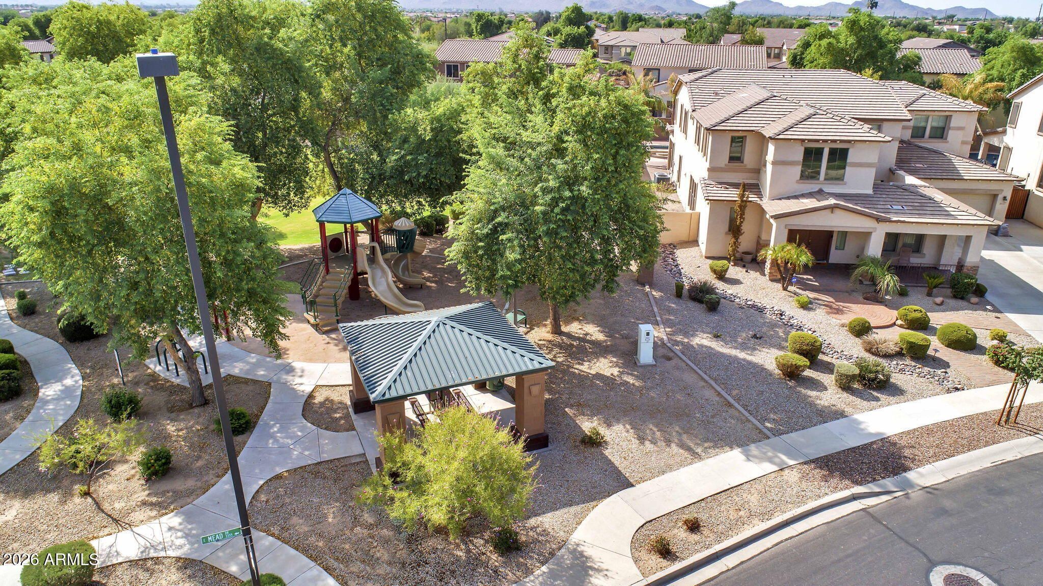 3386 E TIFFANY Court