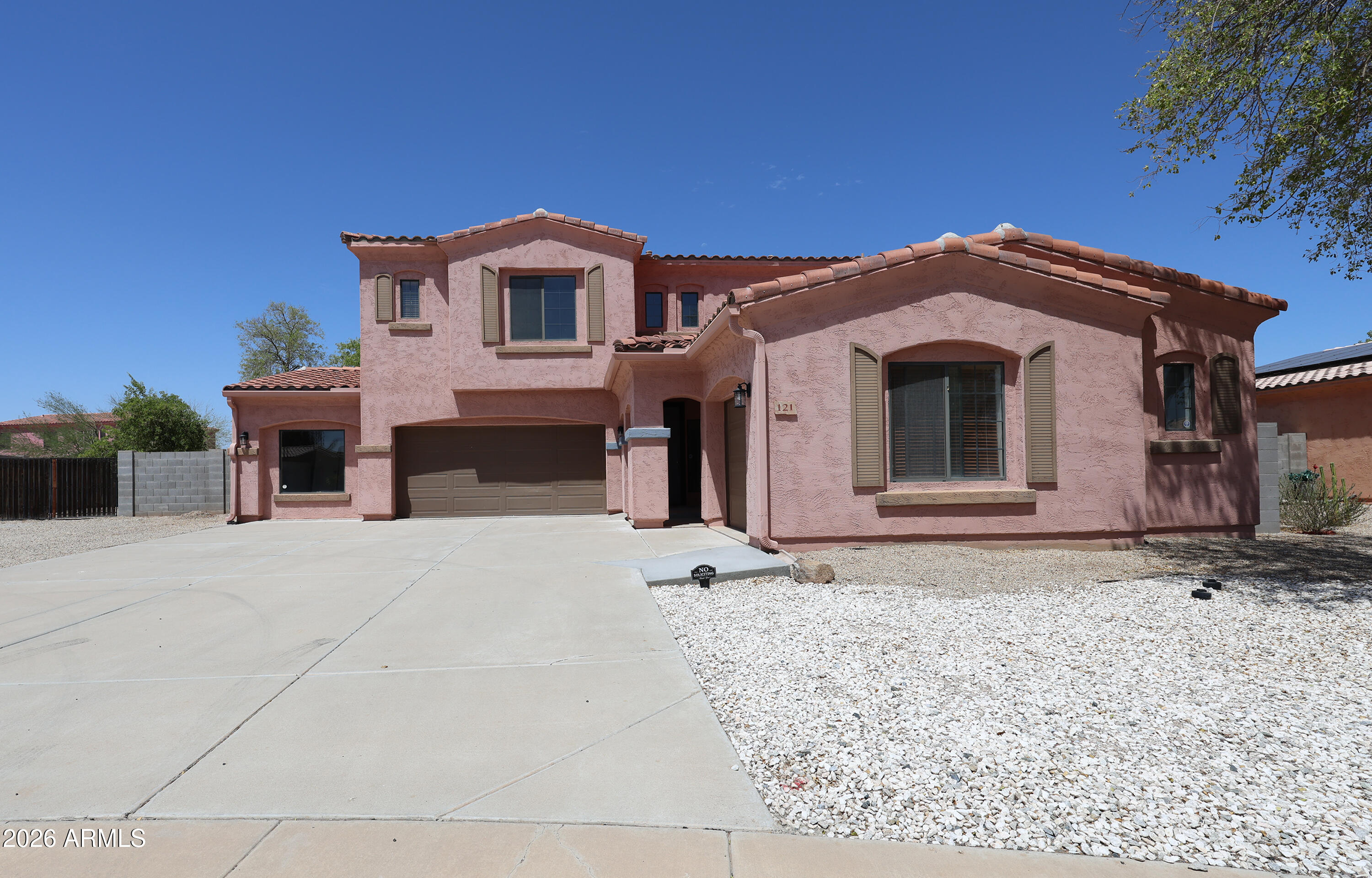 121 N SILVERWOOD Drive