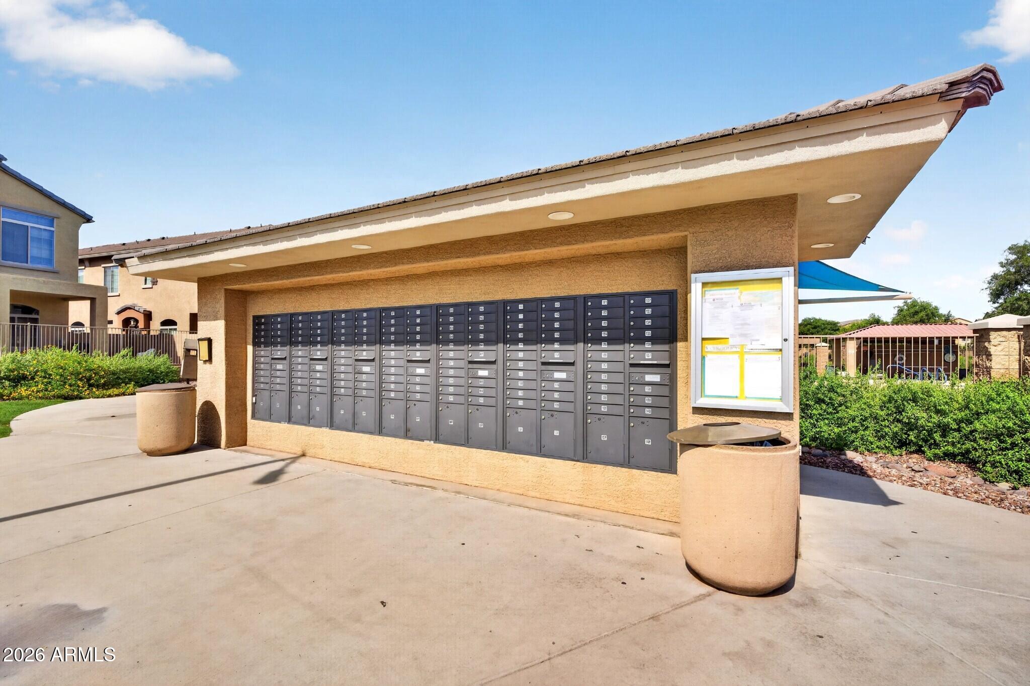 1350 S GREENFIELD Road 1202