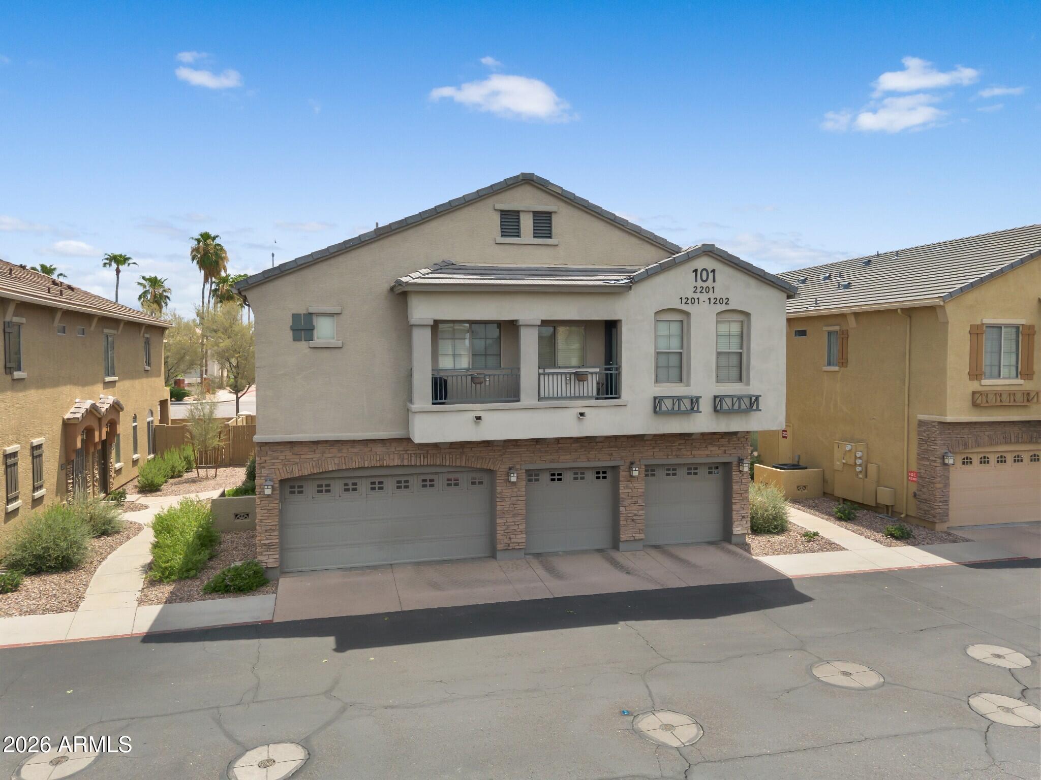 1350 S GREENFIELD Road 1202