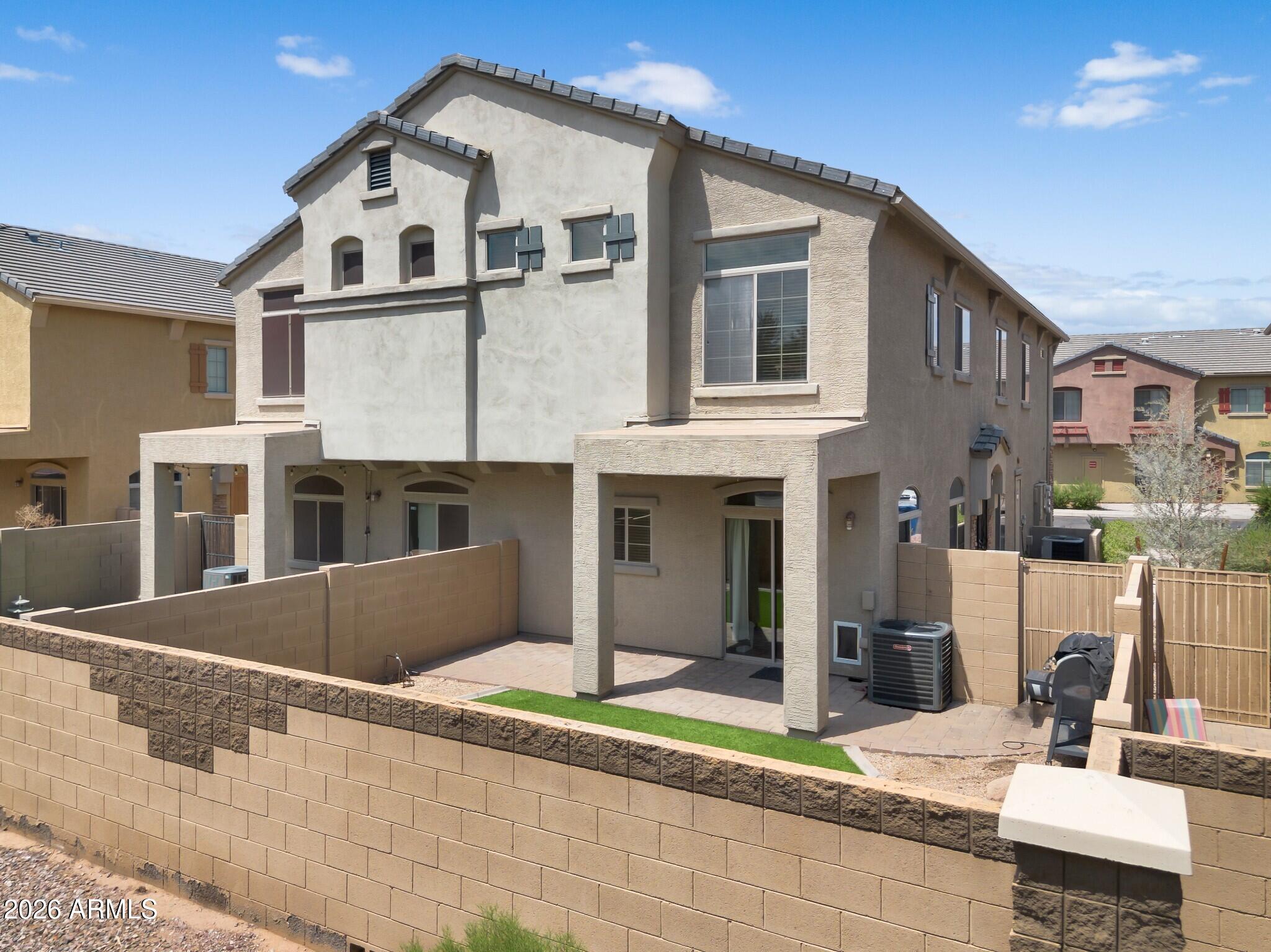 1350 S GREENFIELD Road 1202
