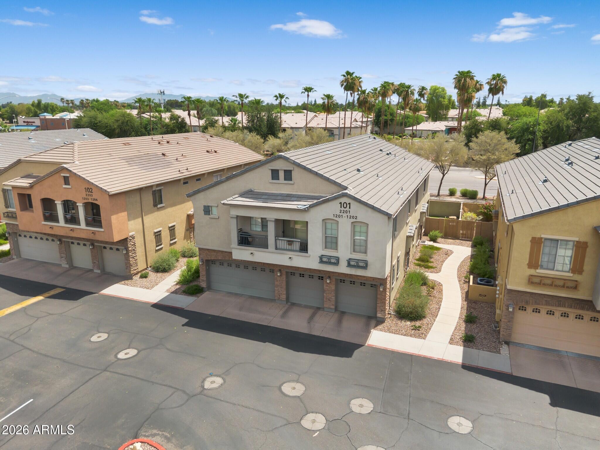 1350 S GREENFIELD Road 1202