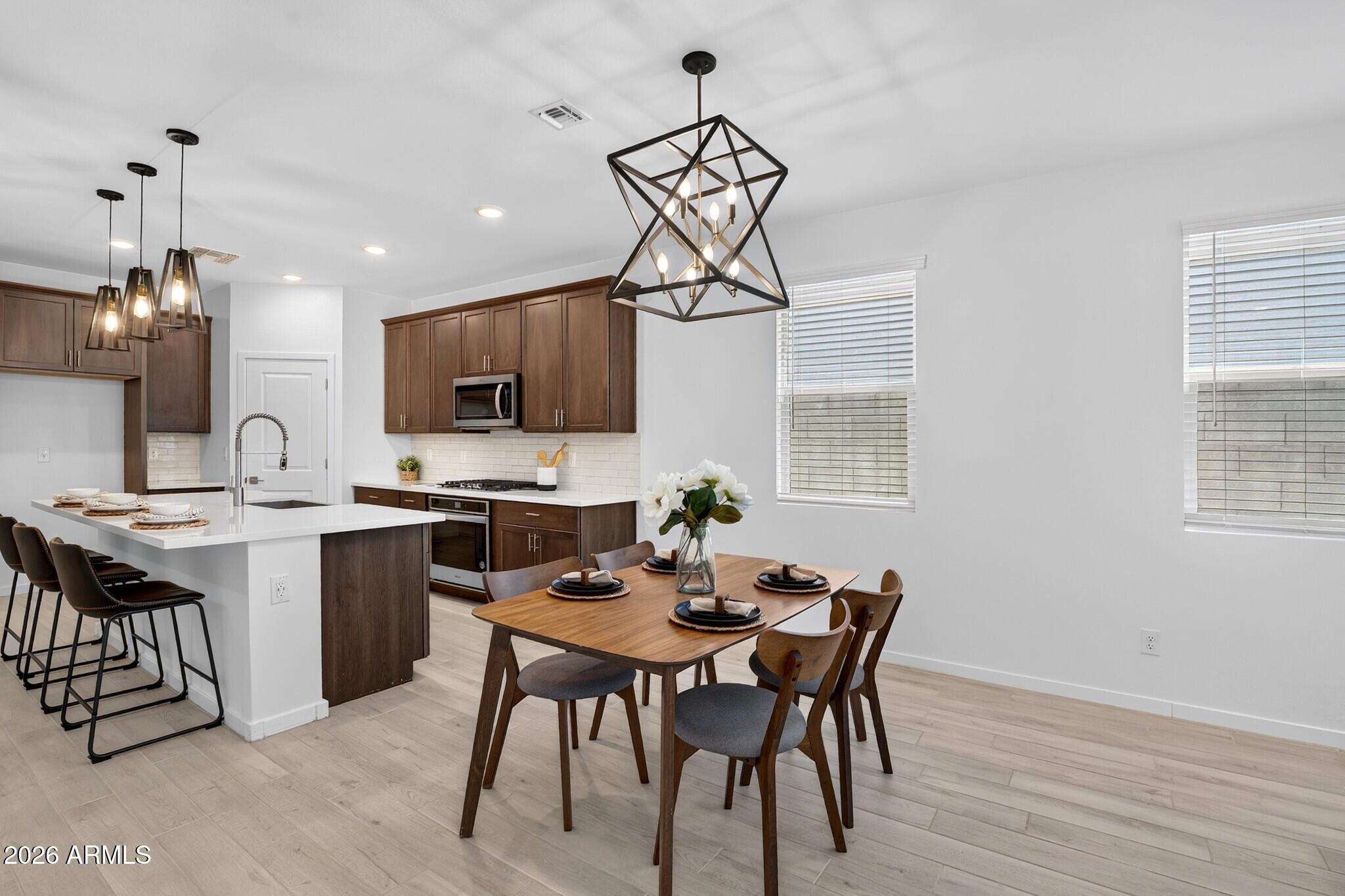 33908 N BEEBLOSSOM Trail