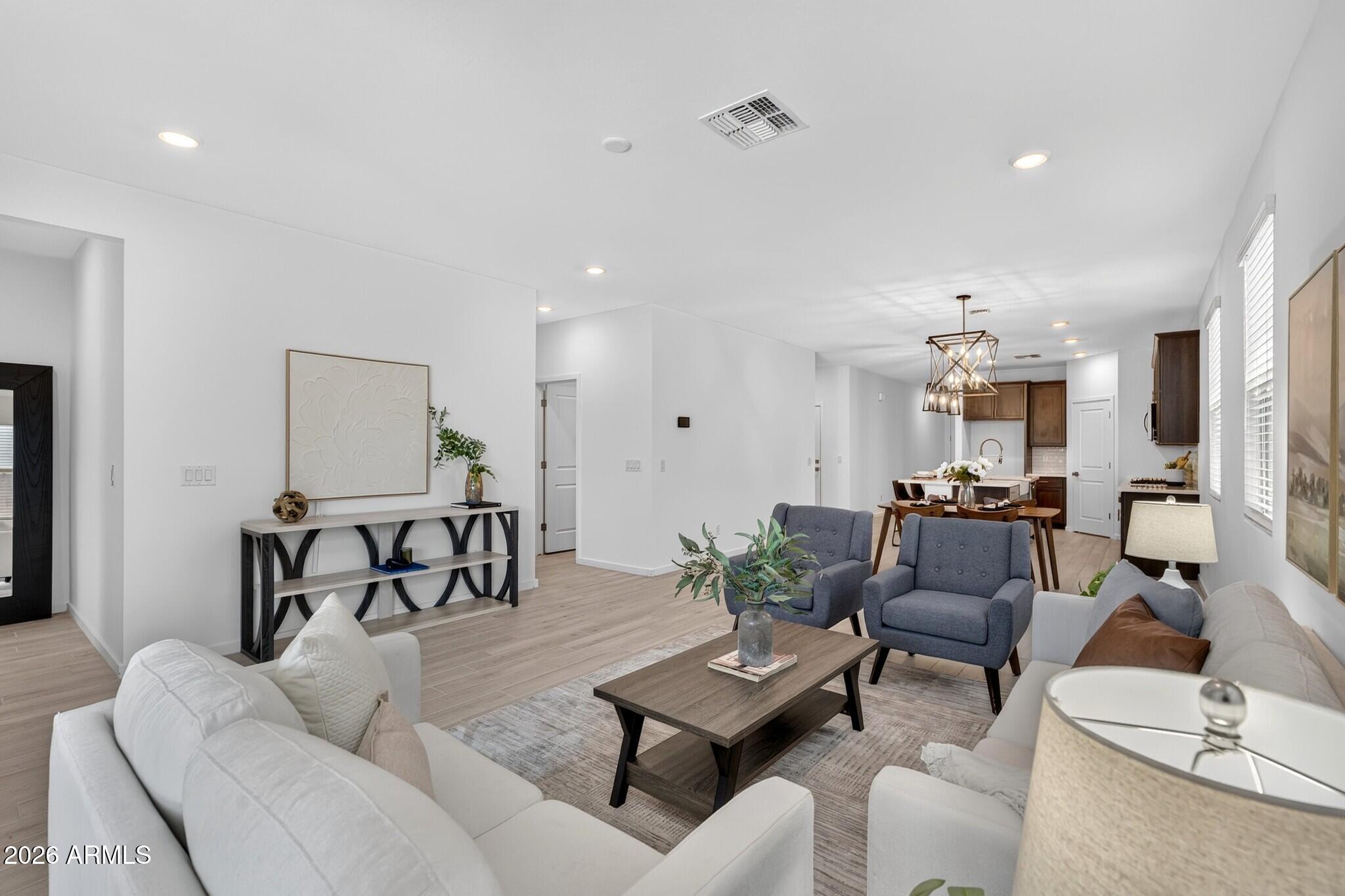 33908 N BEEBLOSSOM Trail