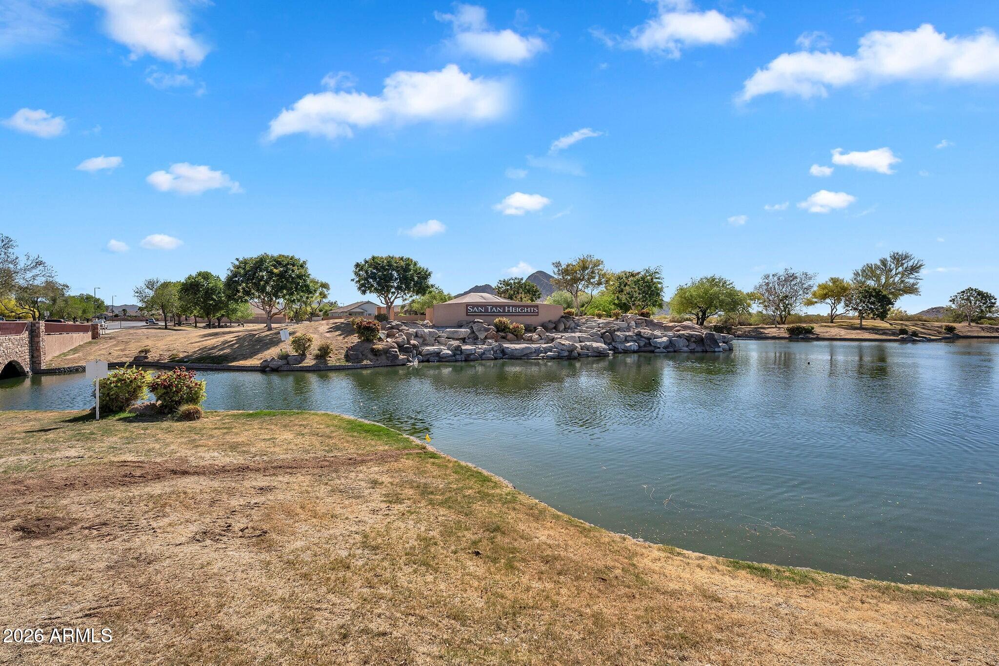 33908 N BEEBLOSSOM Trail