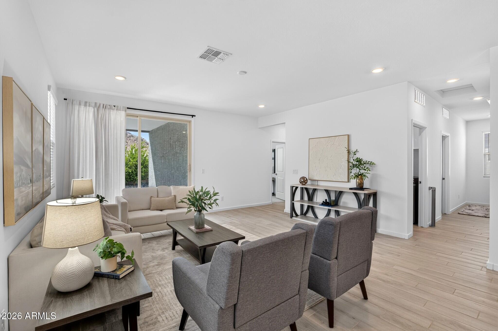 33908 N BEEBLOSSOM Trail