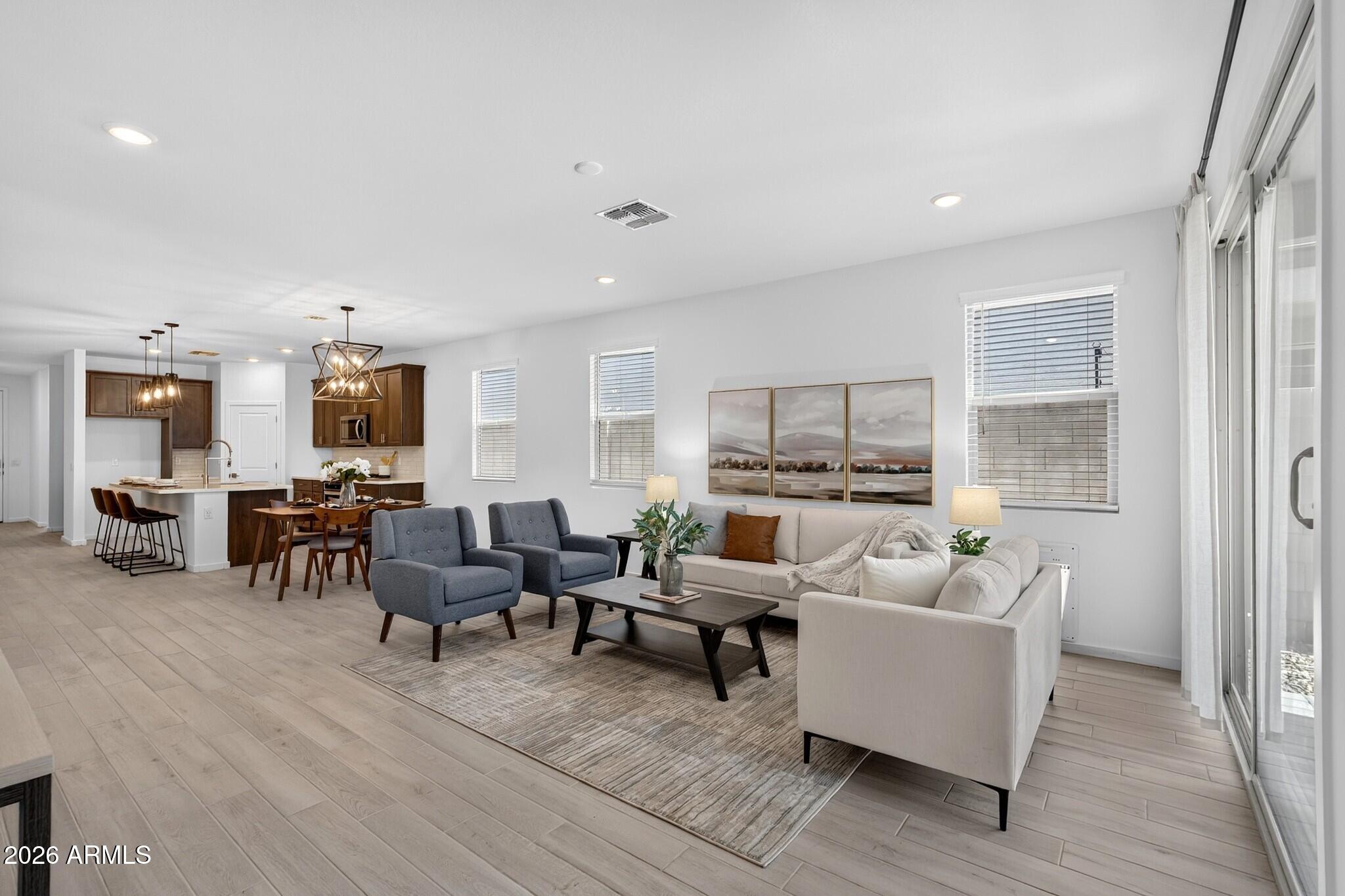 33908 N BEEBLOSSOM Trail
