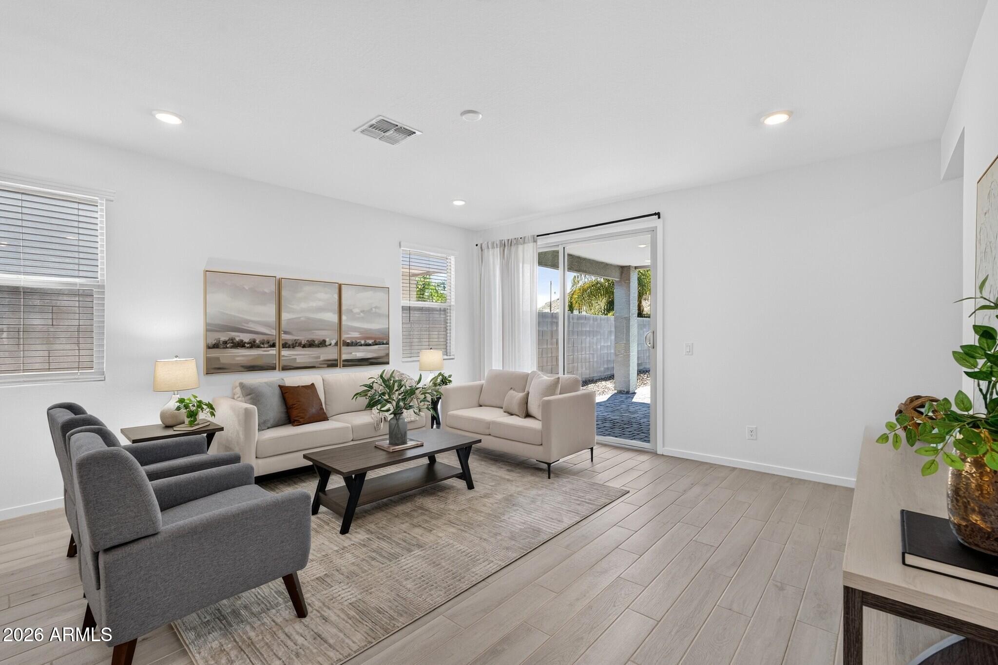 33908 N BEEBLOSSOM Trail