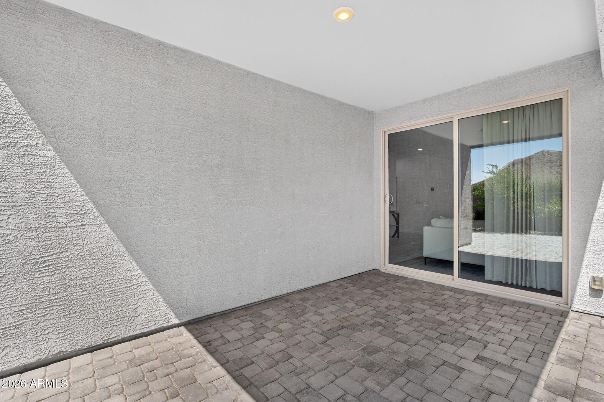 33908 N BEEBLOSSOM Trail
